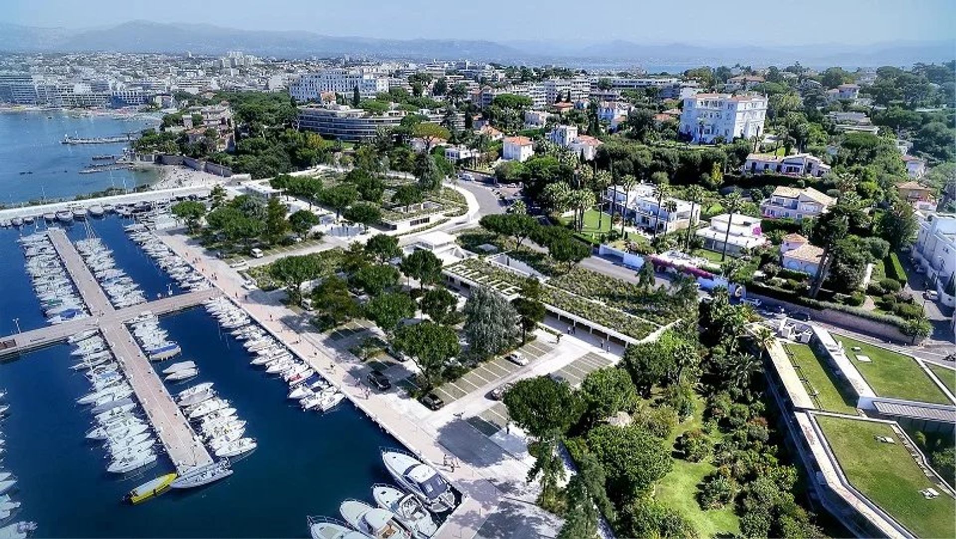 Condominio nel Antibes, Alpes-Maritimes 12816426