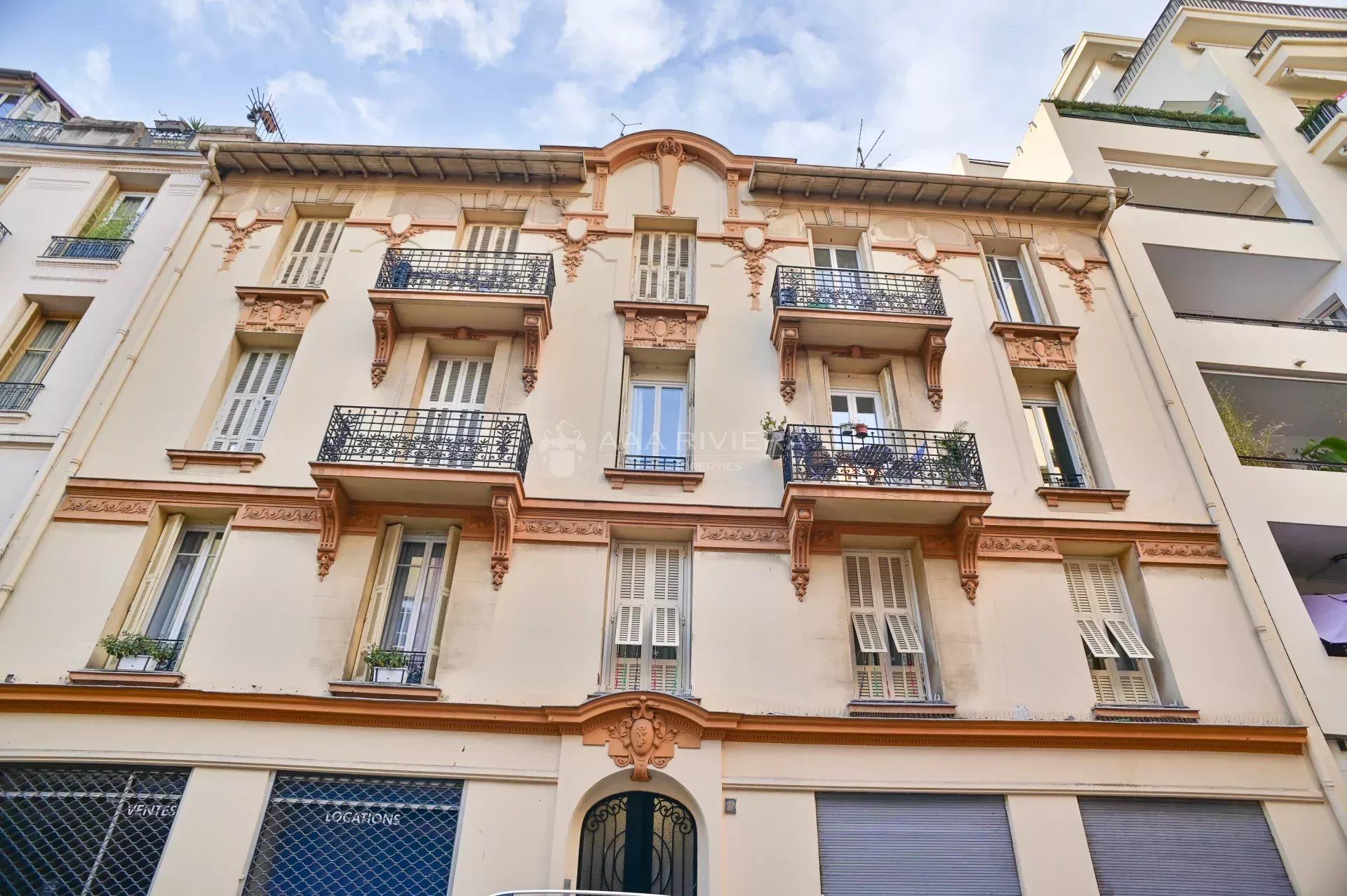 Condominium dans Nice, Alpes-Maritimes 12816428