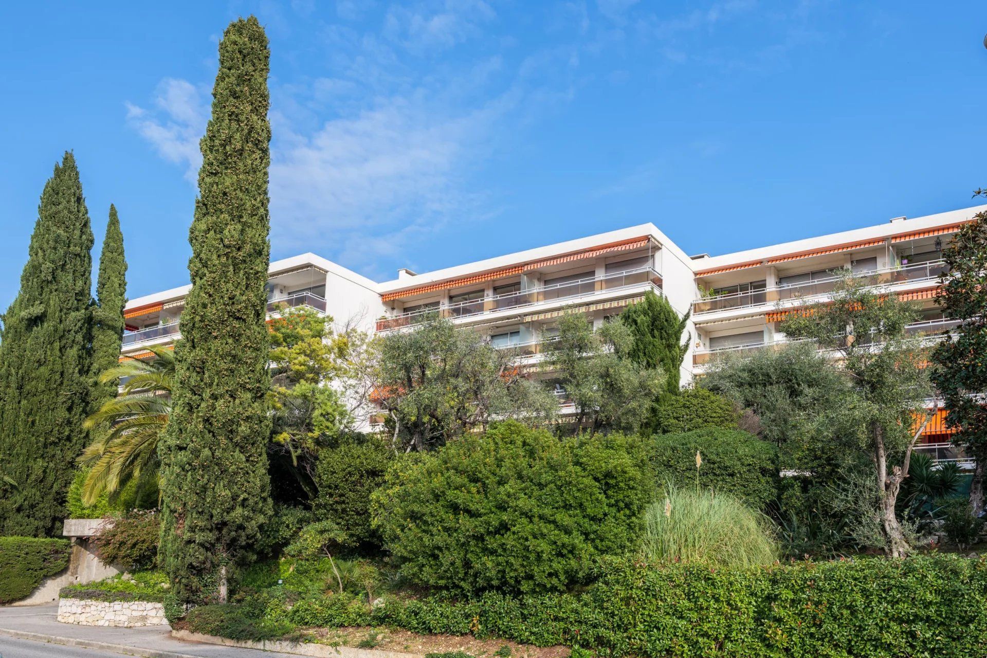 Condominium dans Cagnes-sur-Mer, Alpes-Maritimes 12816429