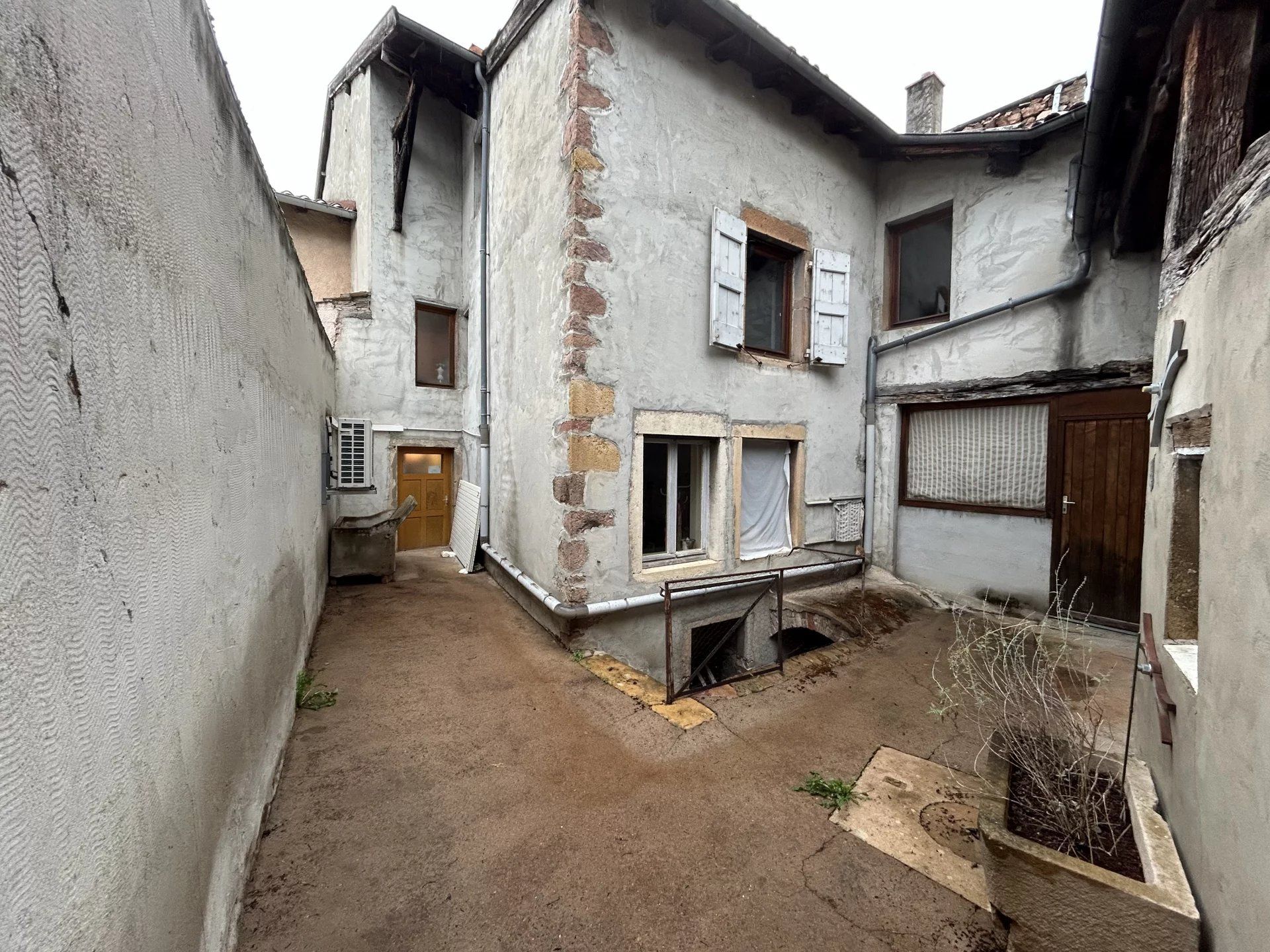 商業的 在 La Chapelle-de-Guinchay, Rhône 12816567