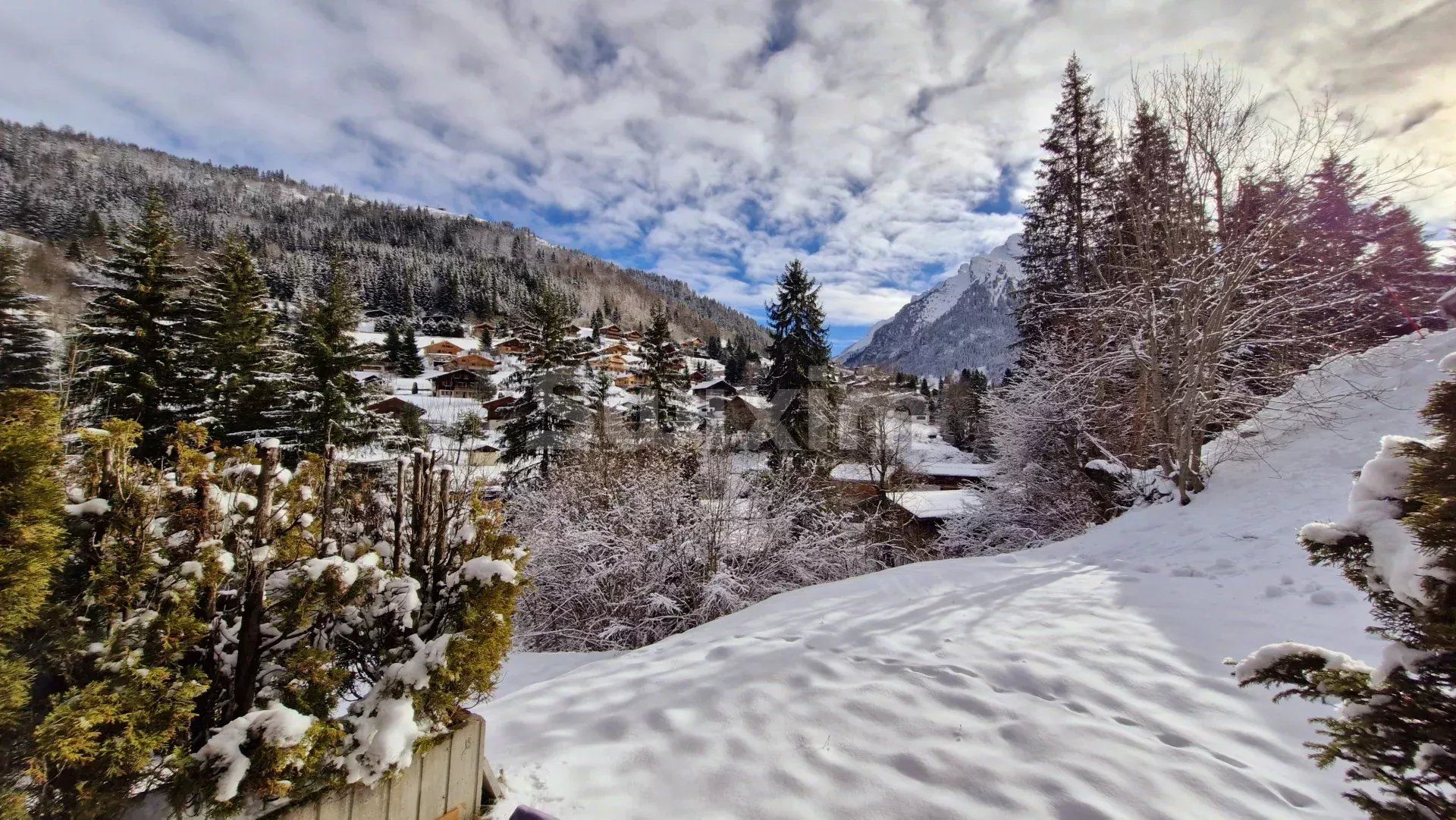 Kondominium di La Clusaz, Auvergne-Rhone-Alpes 12816649