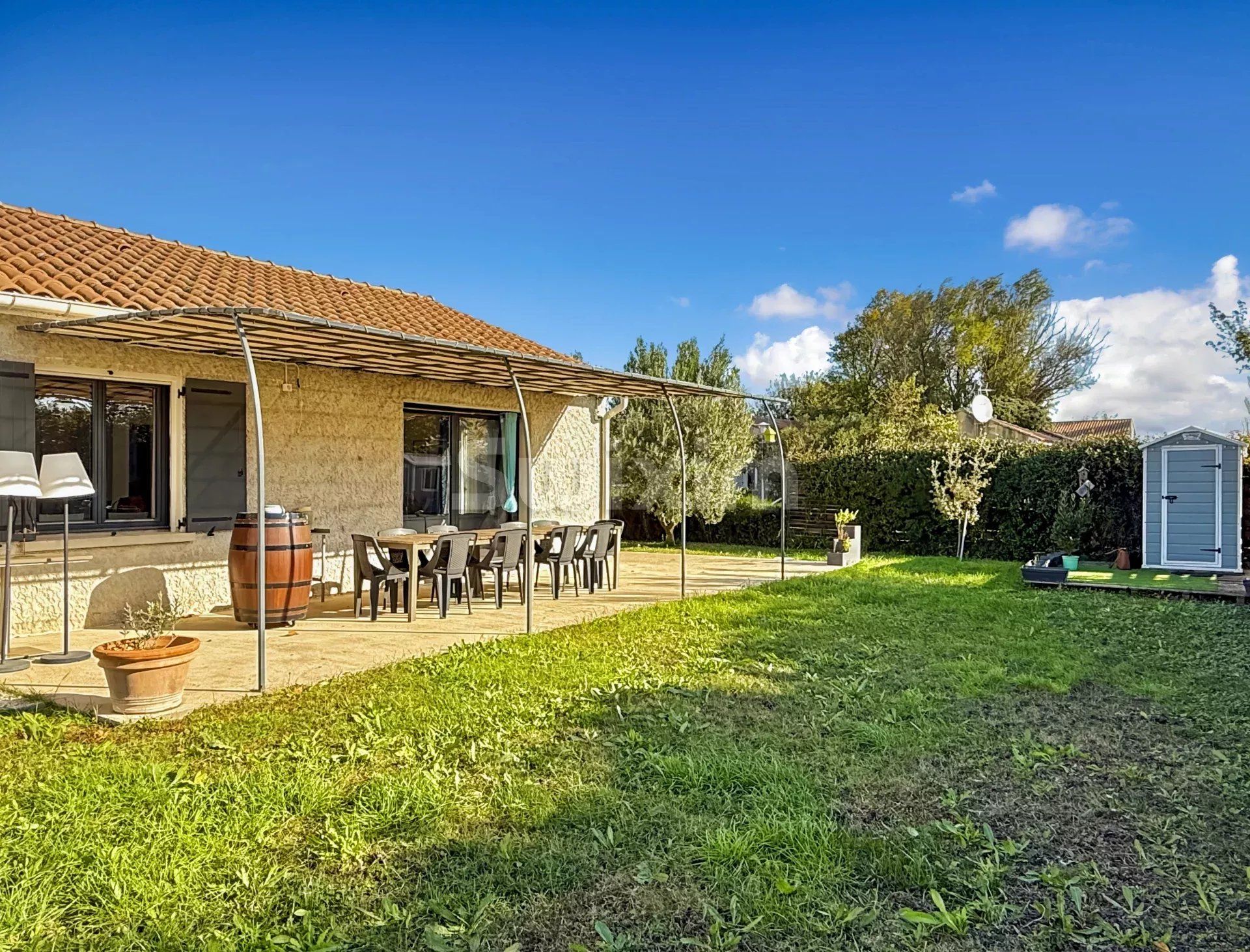 rumah dalam Pierrelatte, Auvergne-Rhone-Alpes 12816704