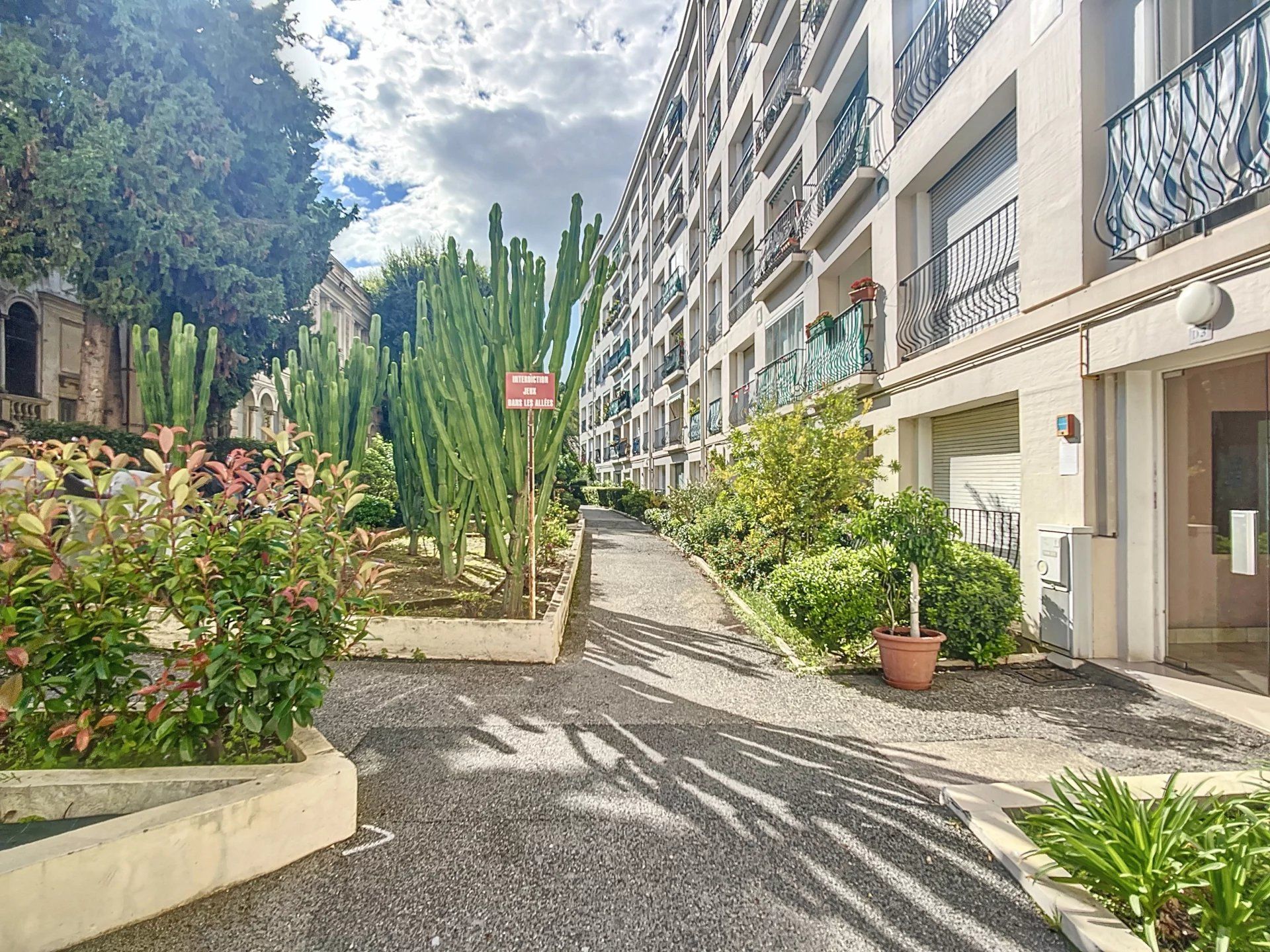 Condominium dans Nice, Alpes-Maritimes 12816778