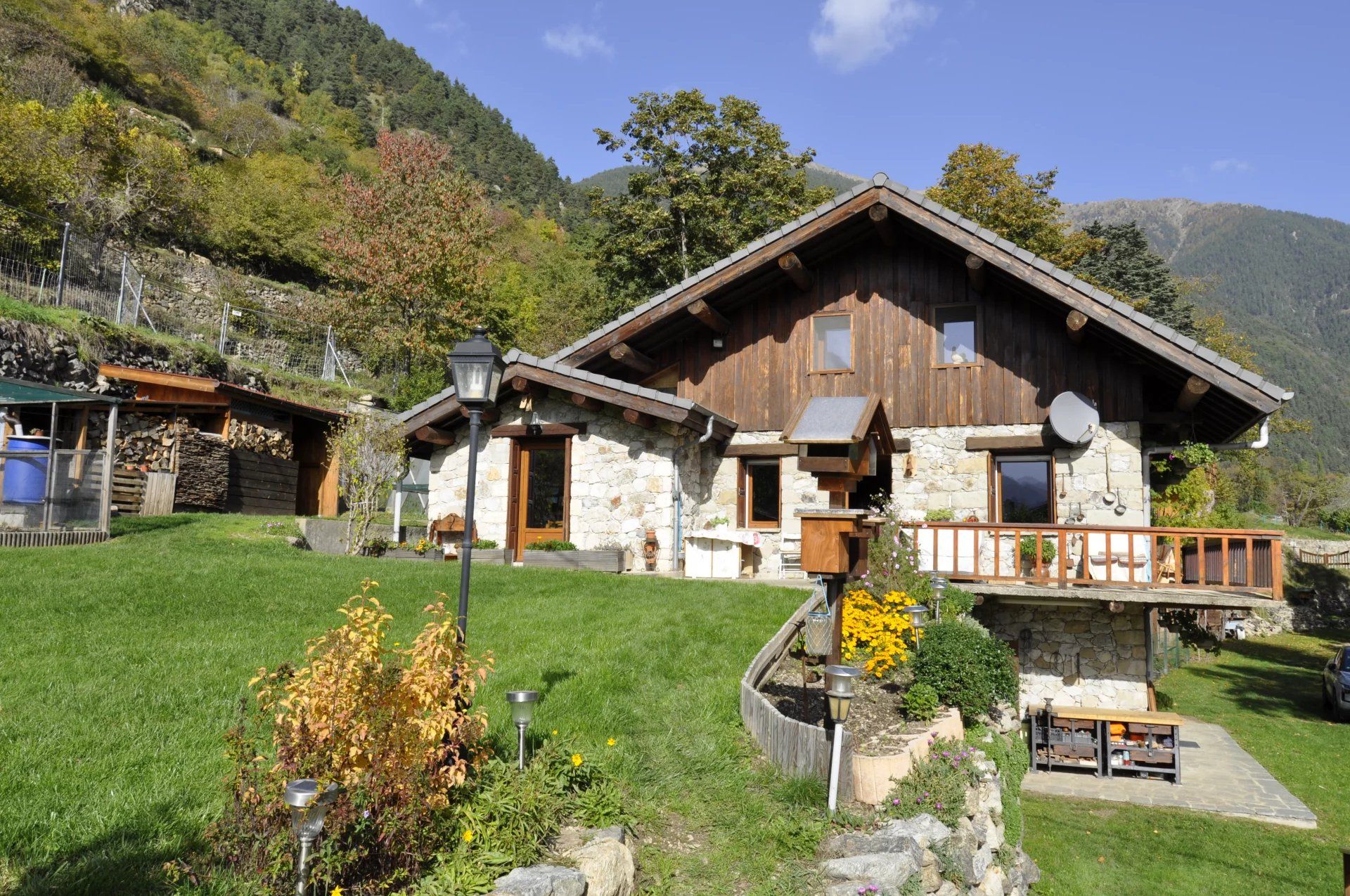 Casa nel Saint-Martin-Vésubie, Alpes-Maritimes 12816781