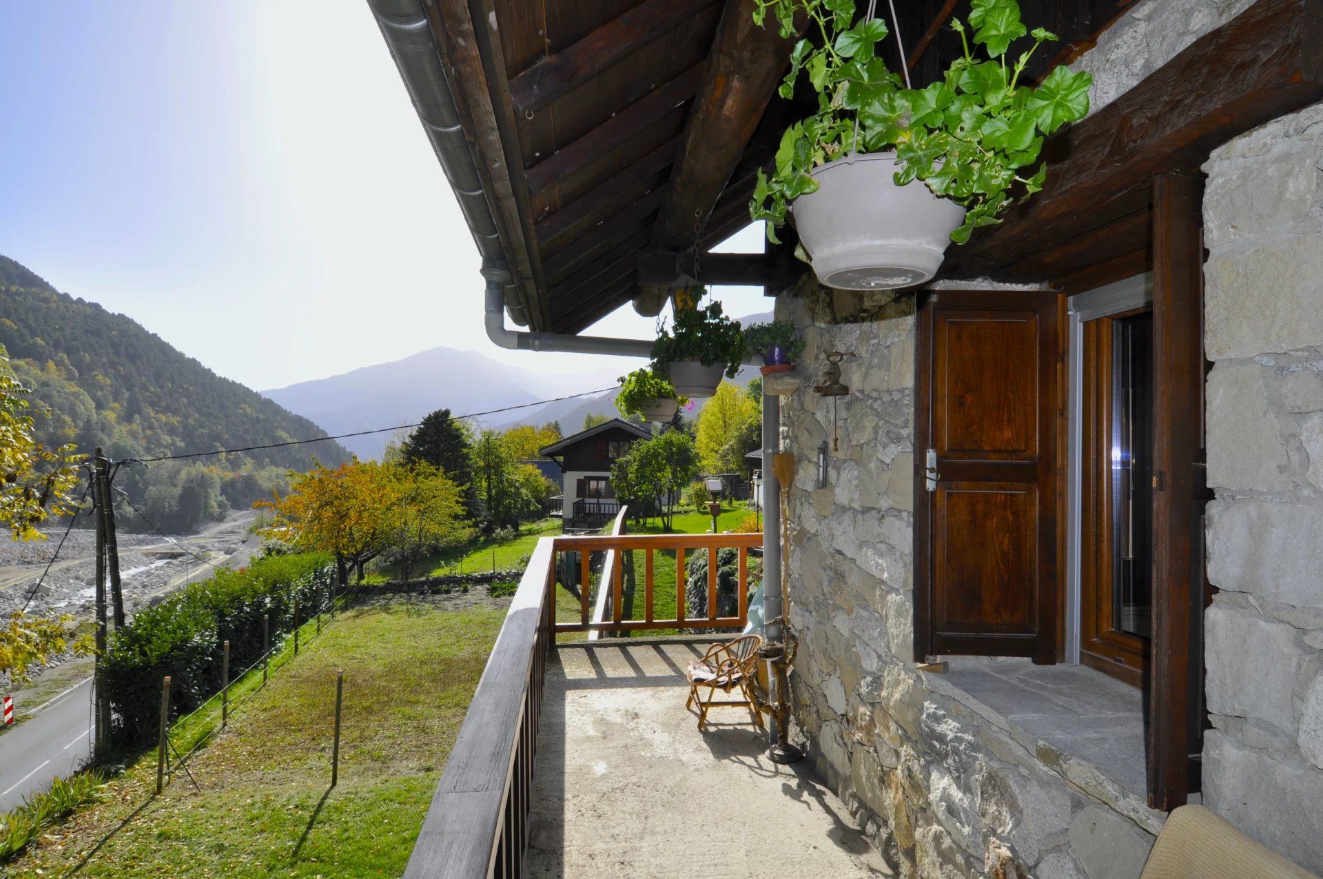 Casa nel Saint-Martin-Vésubie, Alpes-Maritimes 12816781