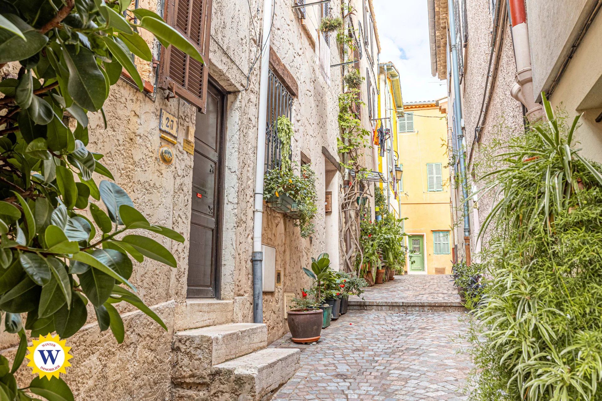 Multiple Houses in Saint-Laurent-du-Var, Alpes-Maritimes 12816820