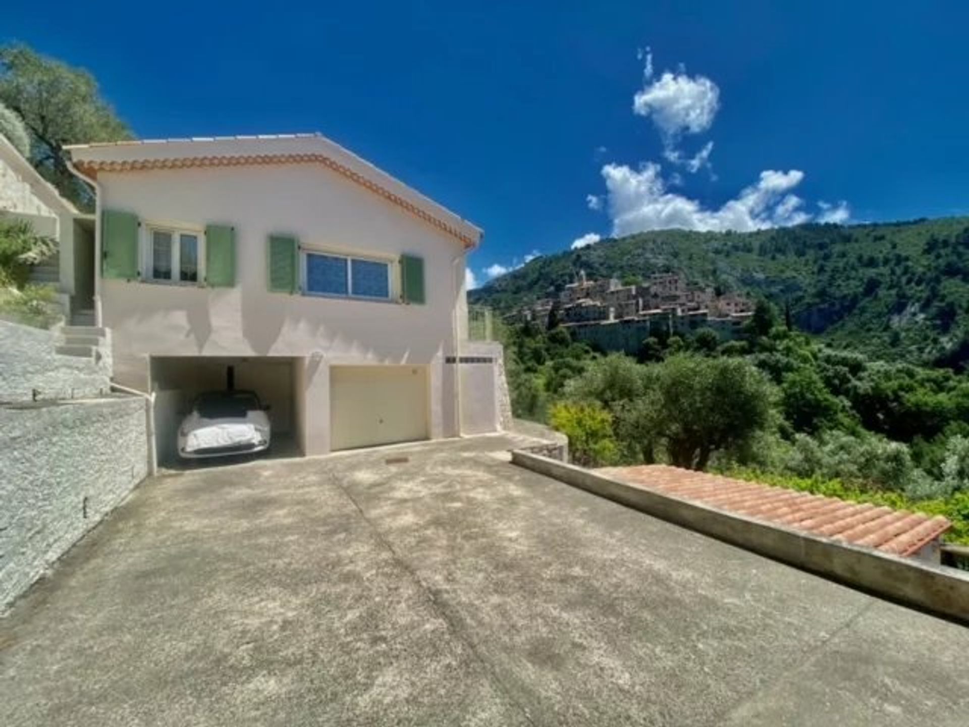 بيت في Peillon, Alpes-Maritimes 12816825