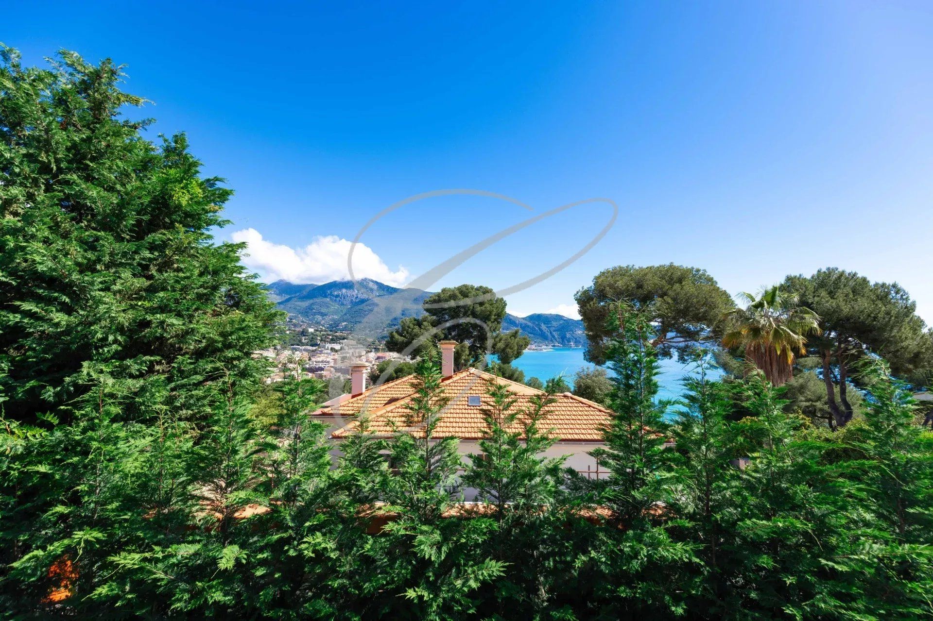 住宅 在 Roquebrune-Cap-Martin, Alpes-Maritimes 12816845