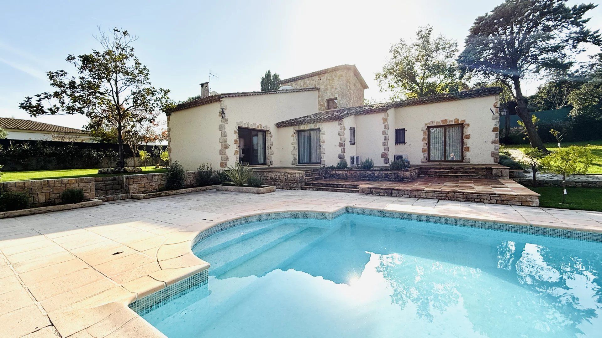 casa no Valbonne, Provença-Alpes-Costa Azul 12816986