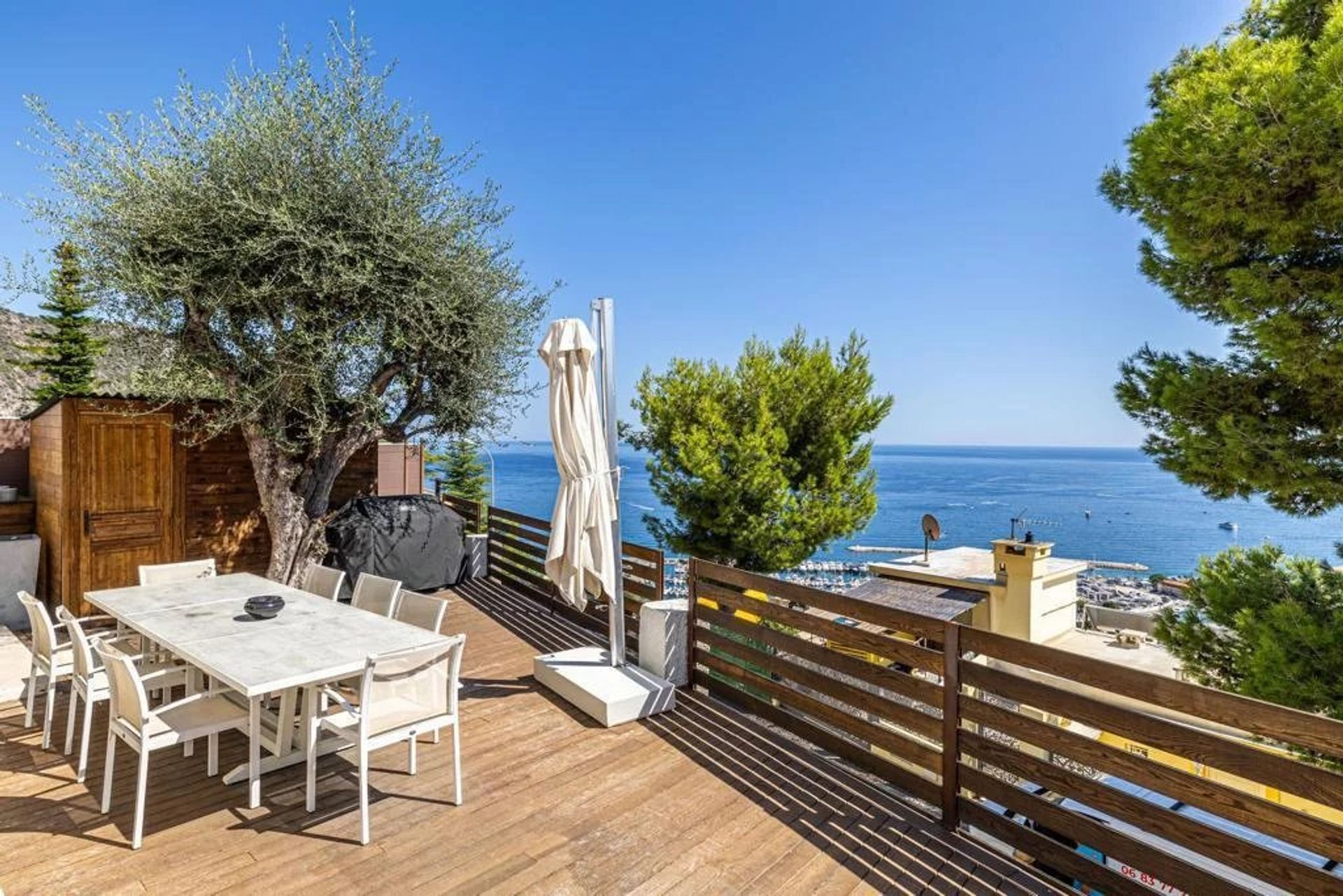 Hus i Beaulieu-sur-Mer, Provence-Alpes-Cote d'Azur 12816987