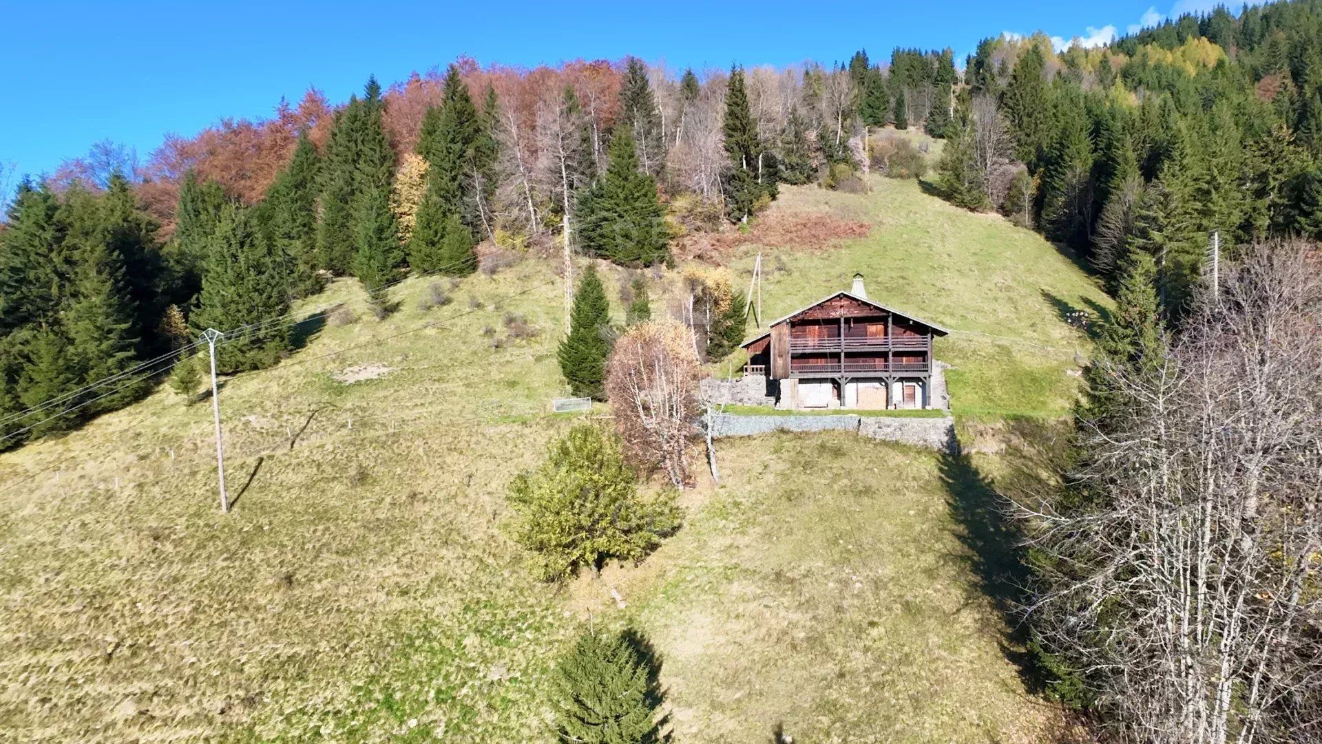 Huis in La Clusaz, Auvergne-Rhône-Alpes 12817061