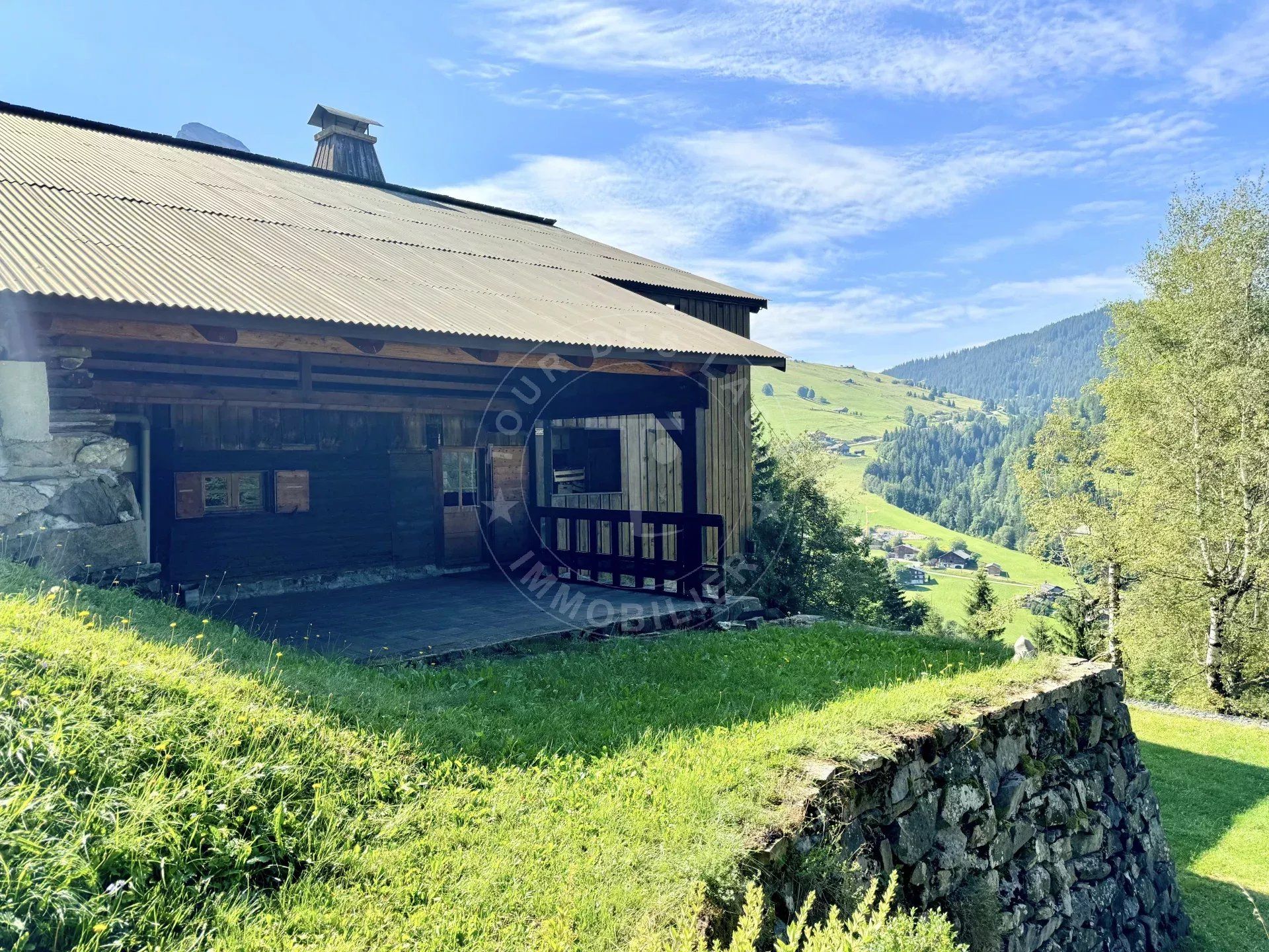 Haus im La Clusaz, Haute-Savoie 12817061