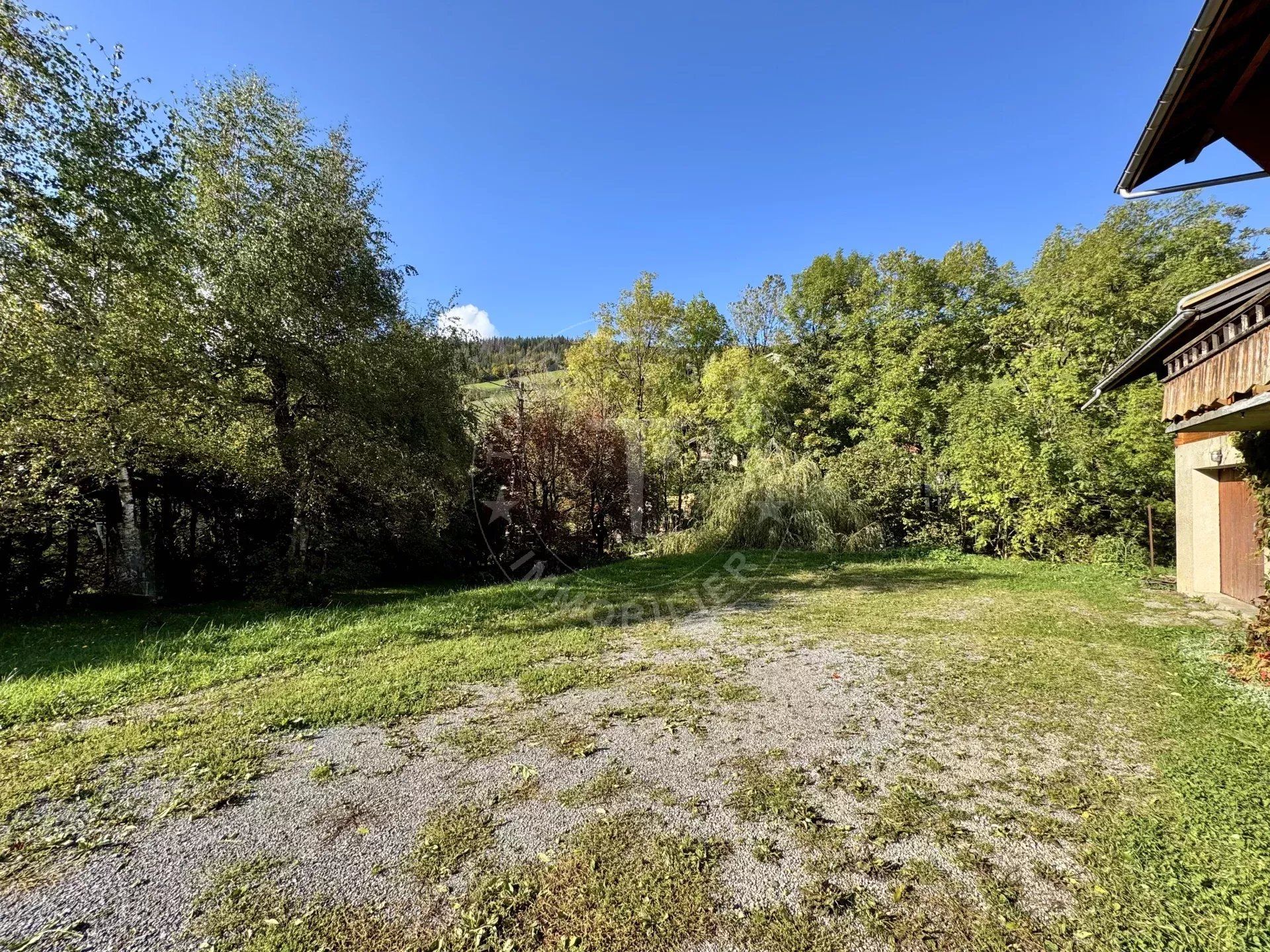 Talo sisään La Clusaz, Auvergne-Rhone-Alpes 12817067