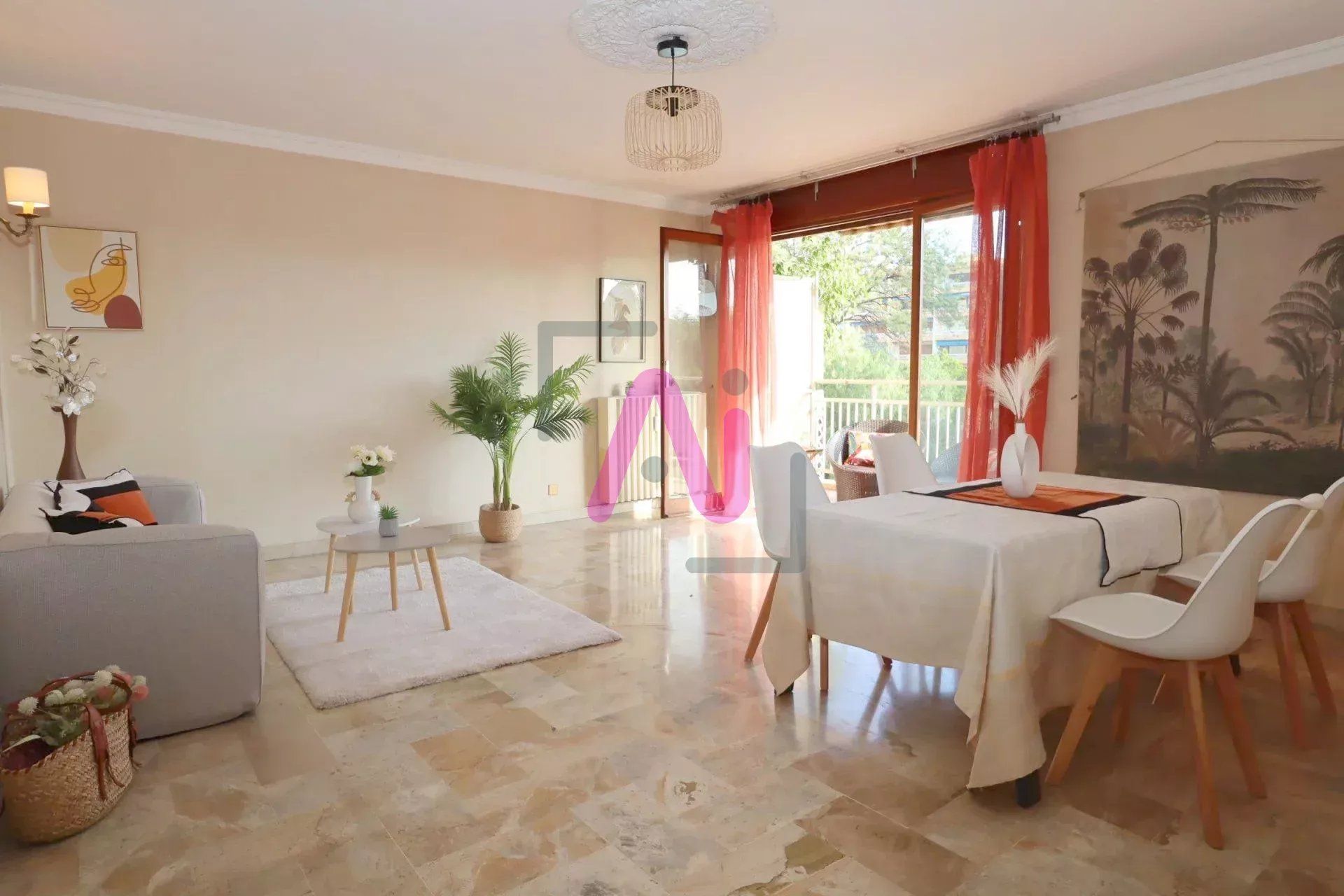 Condominio nel Hyères, Var 12817188