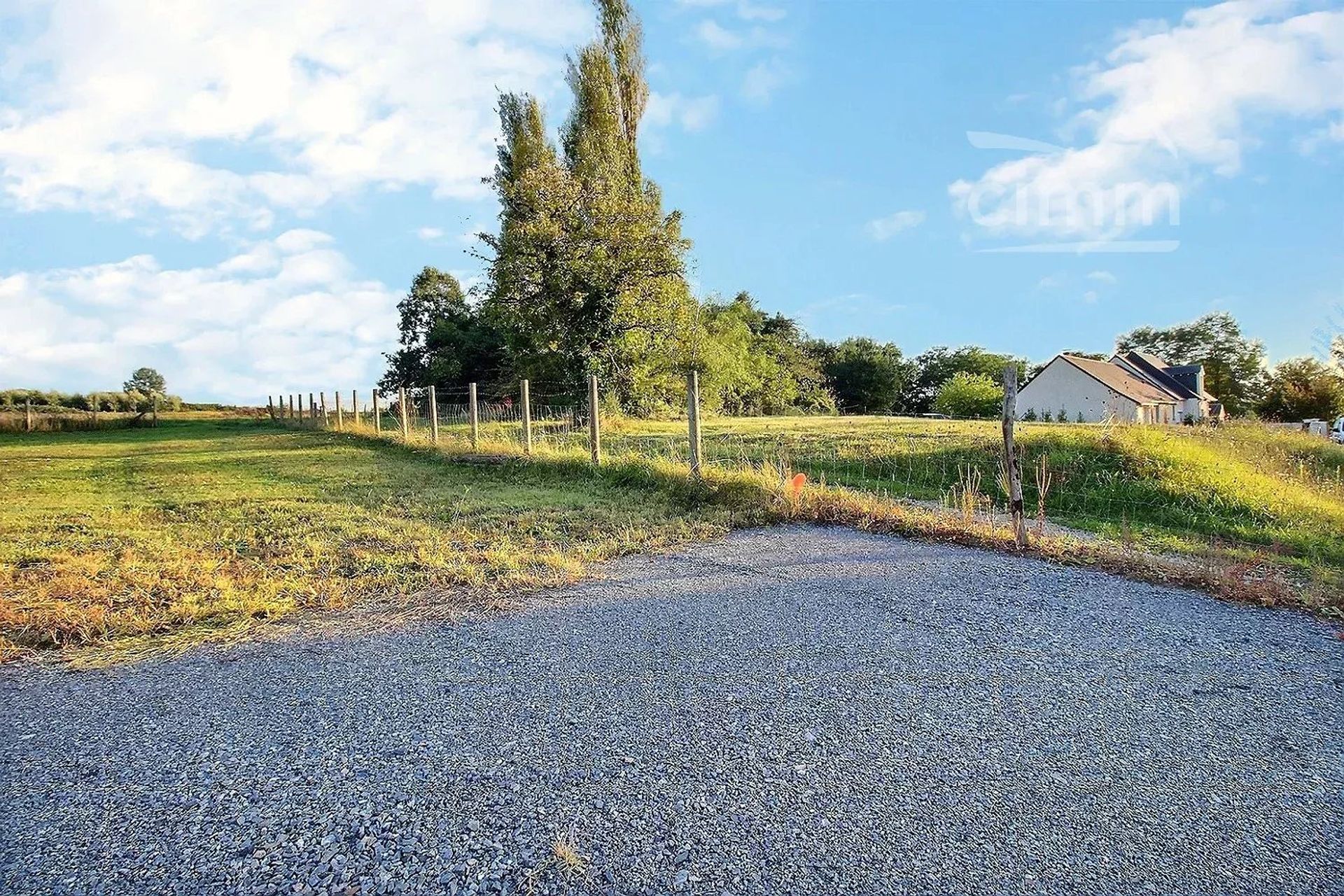 Земельные участки в Lignières-de-Touraine, Indre-et-Loire 12817199