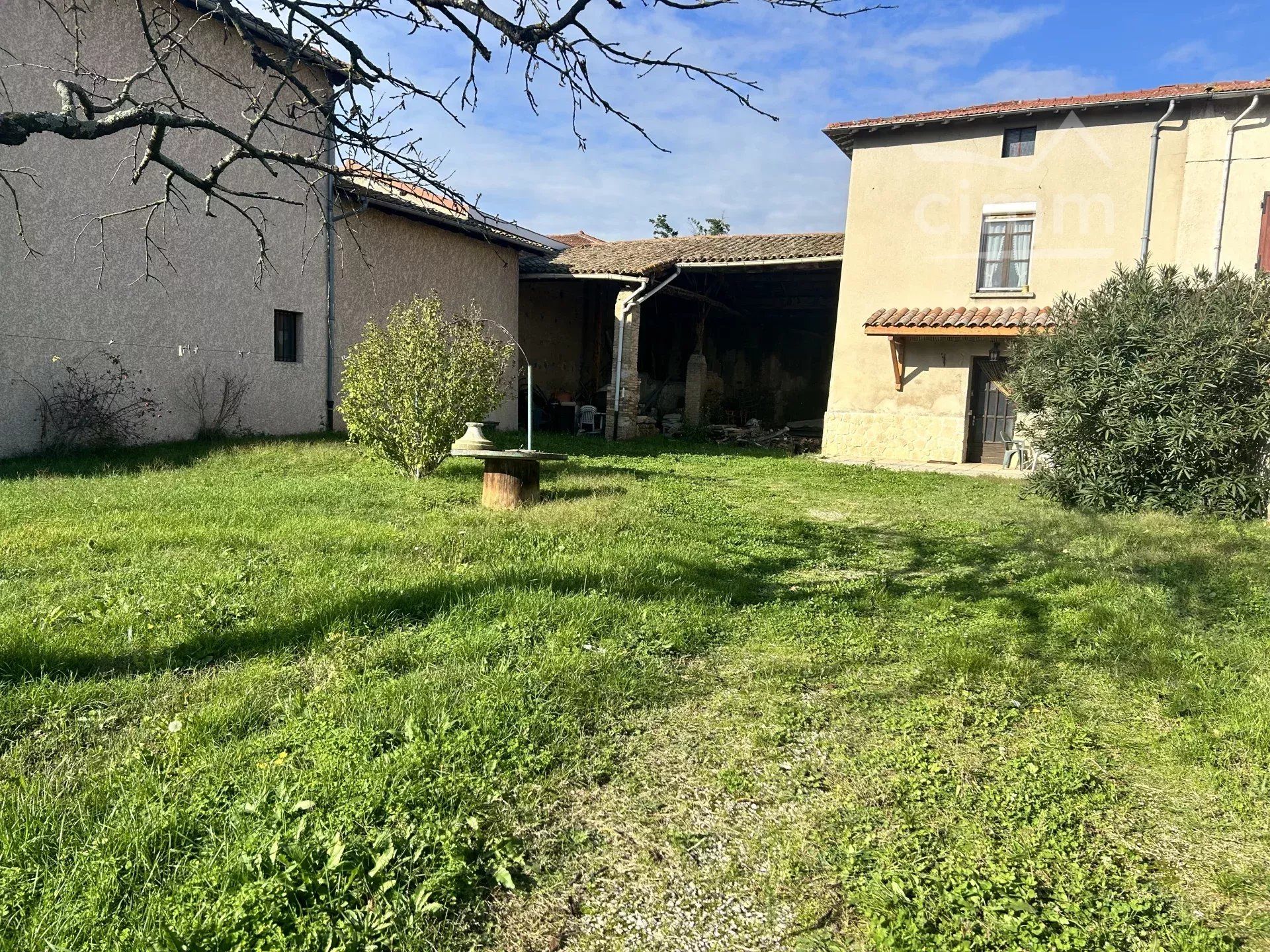 Hus i Saint-Maurice-l'Exil, Auvergne-Rhône-Alpes 12817208