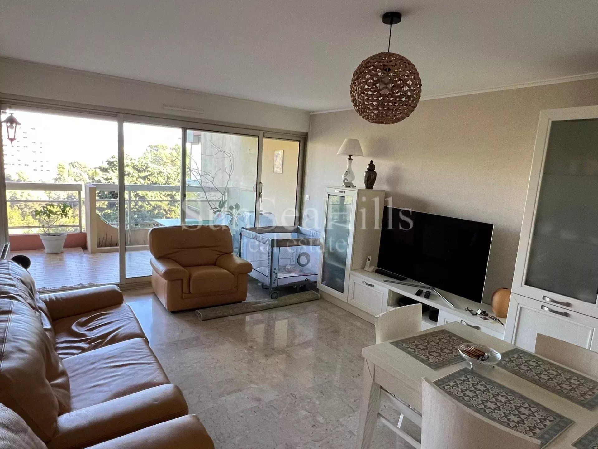 Condominium in Nice, Alpes-Maritimes 12817287