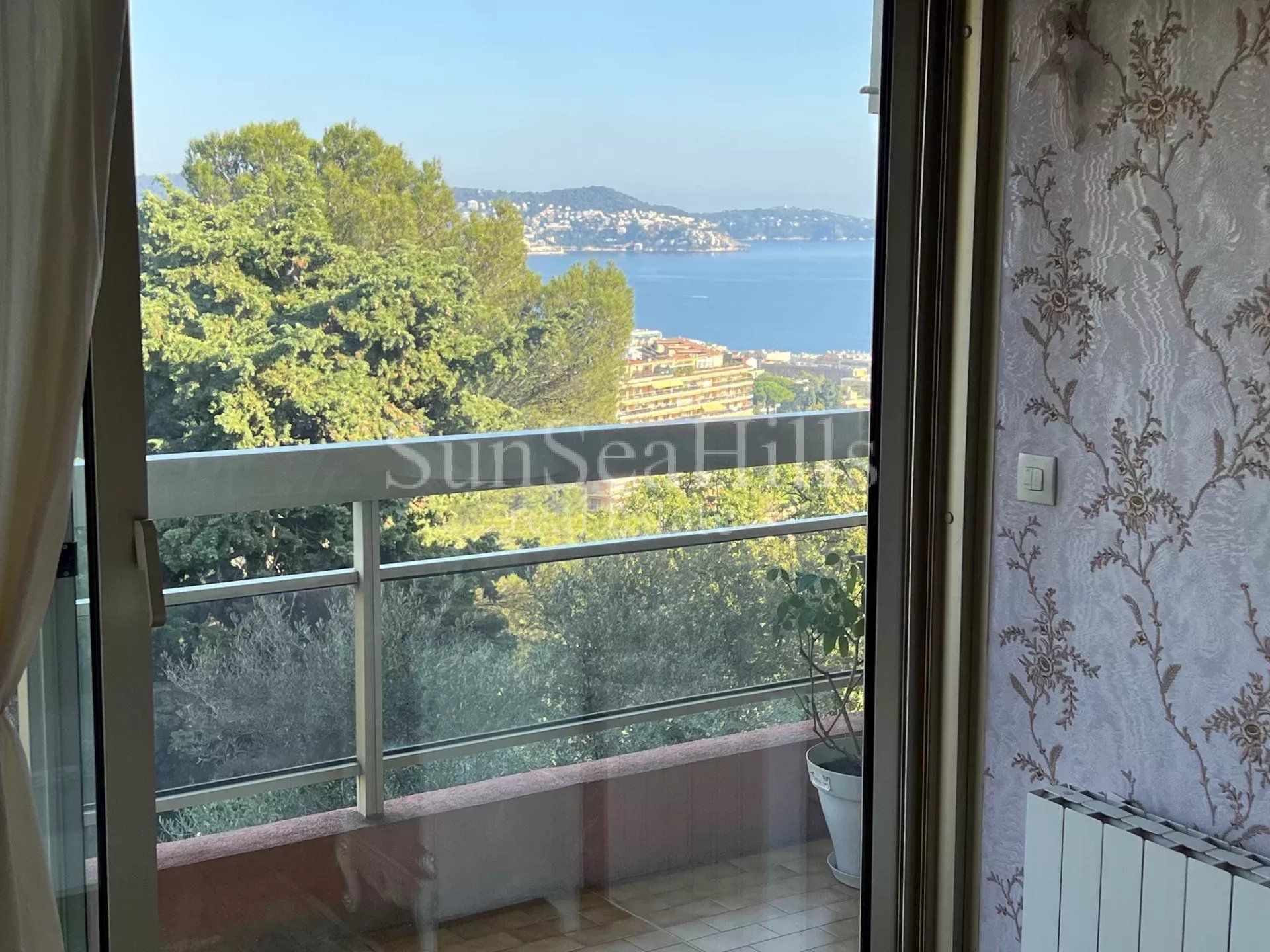 Condominium in Nice, Alpes-Maritimes 12817287