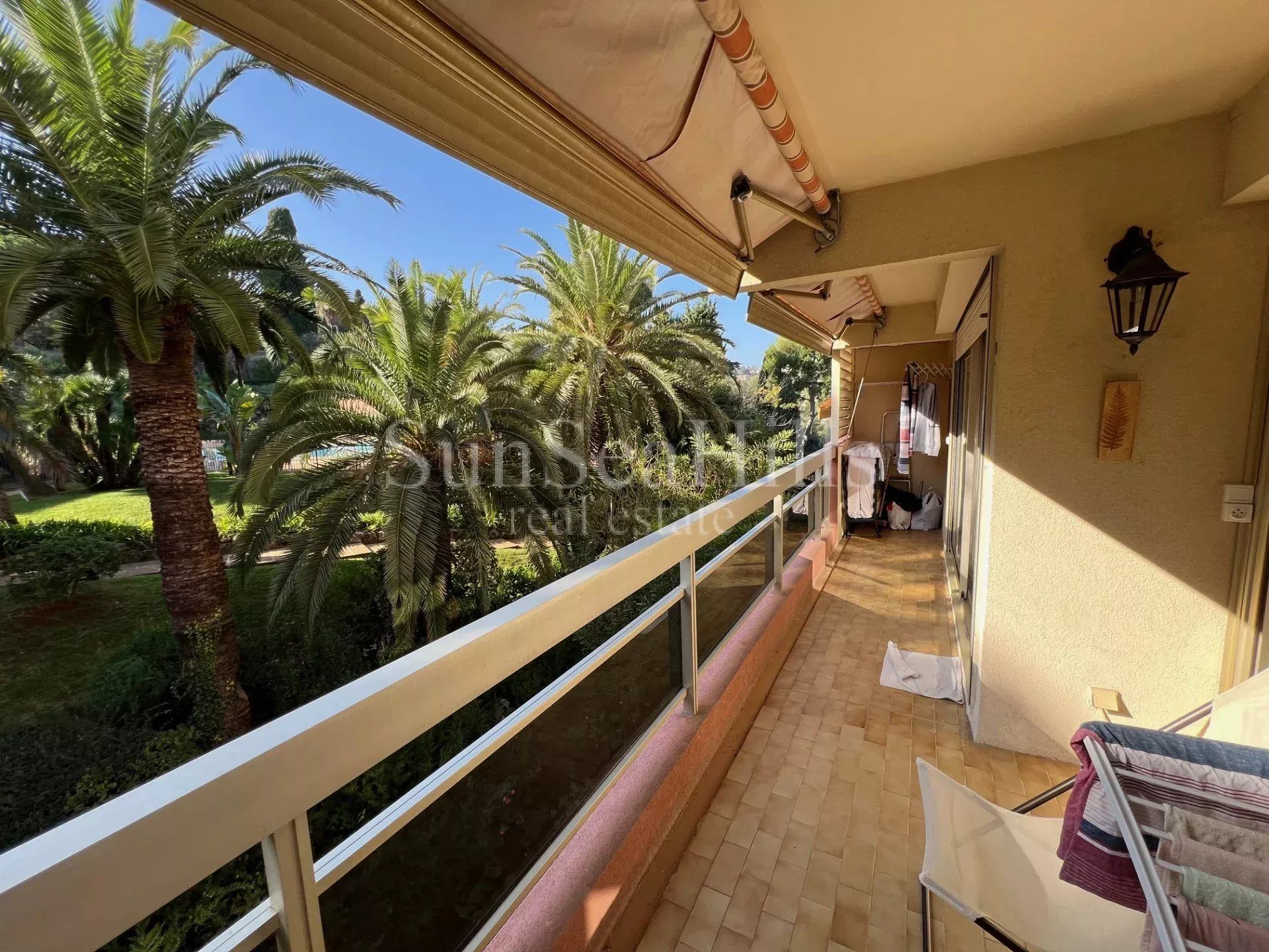 Condominium in Nice, Alpes-Maritimes 12817287