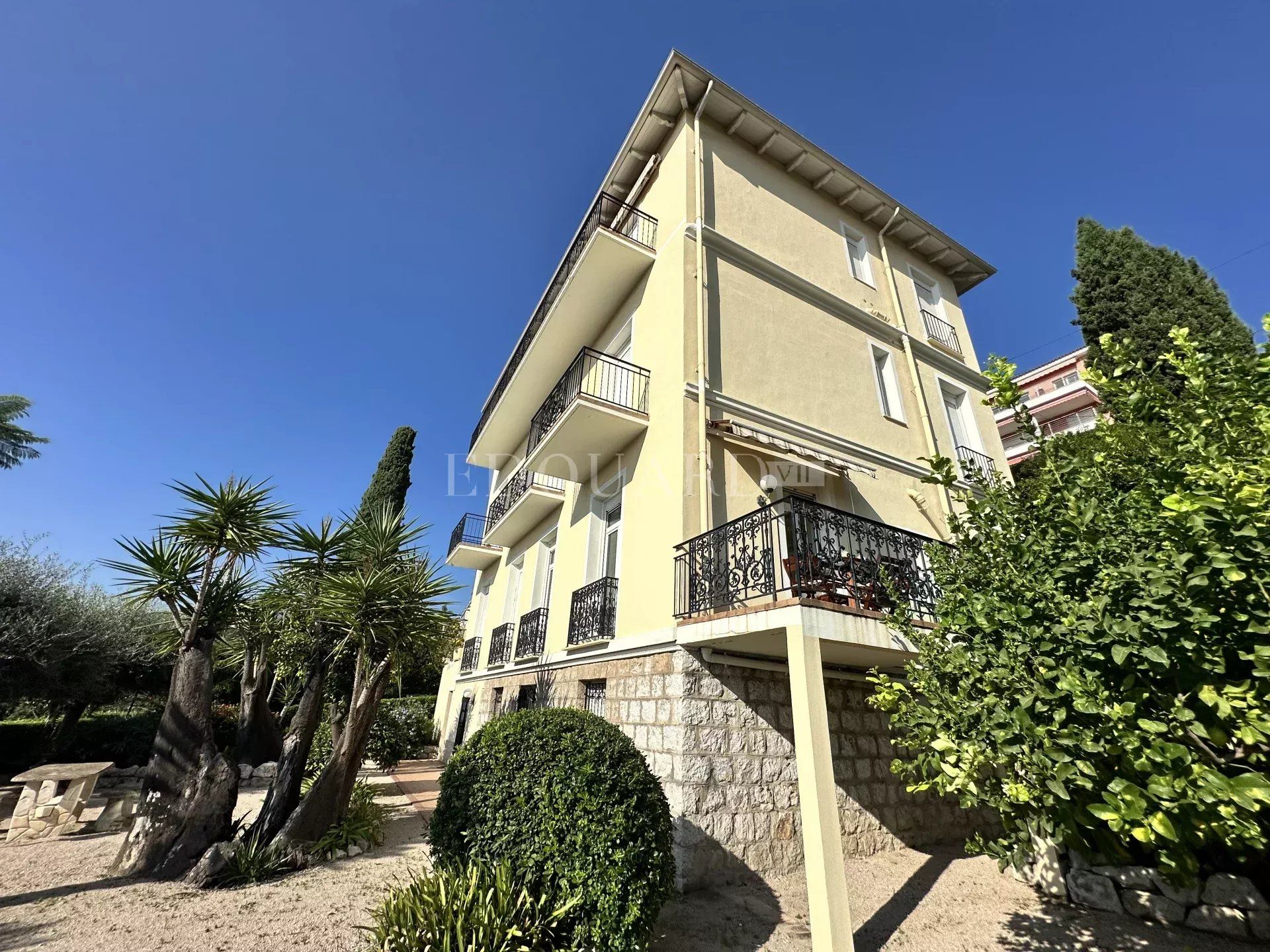 Kondominium w Menton, Alpes-Maritimes 12817392