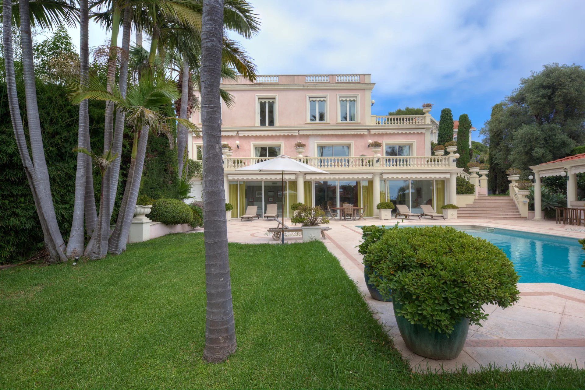 Haus im Antibes, Alpes-Maritimes 12817507