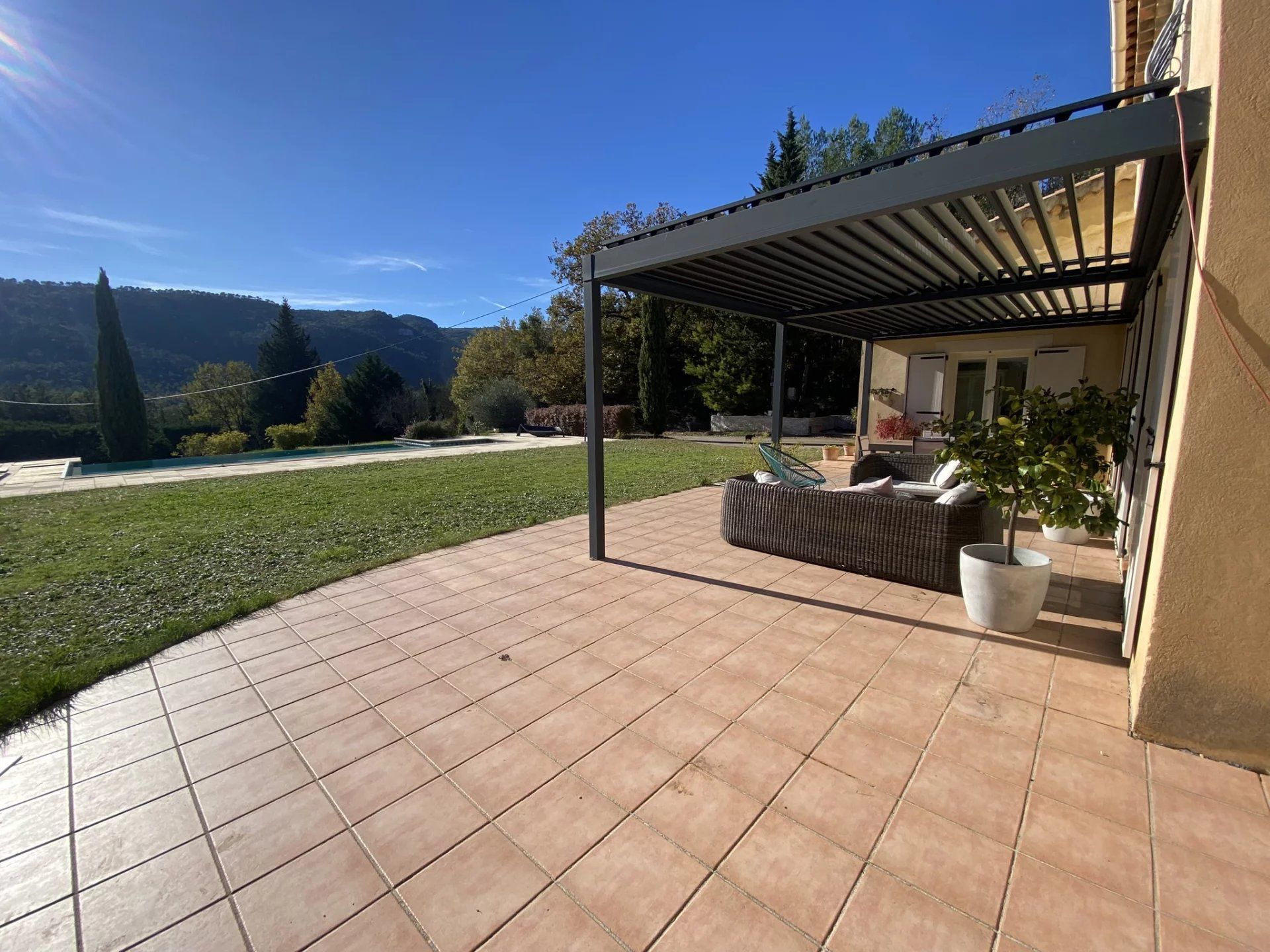 casa en Brignoles, Provence-Alpes-Cote d'Azur 12817552