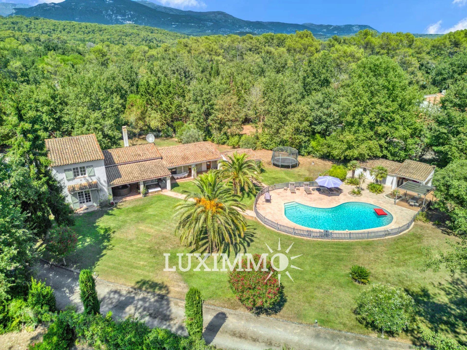 casa no Valbonne, Provença-Alpes-Costa Azul 12817565