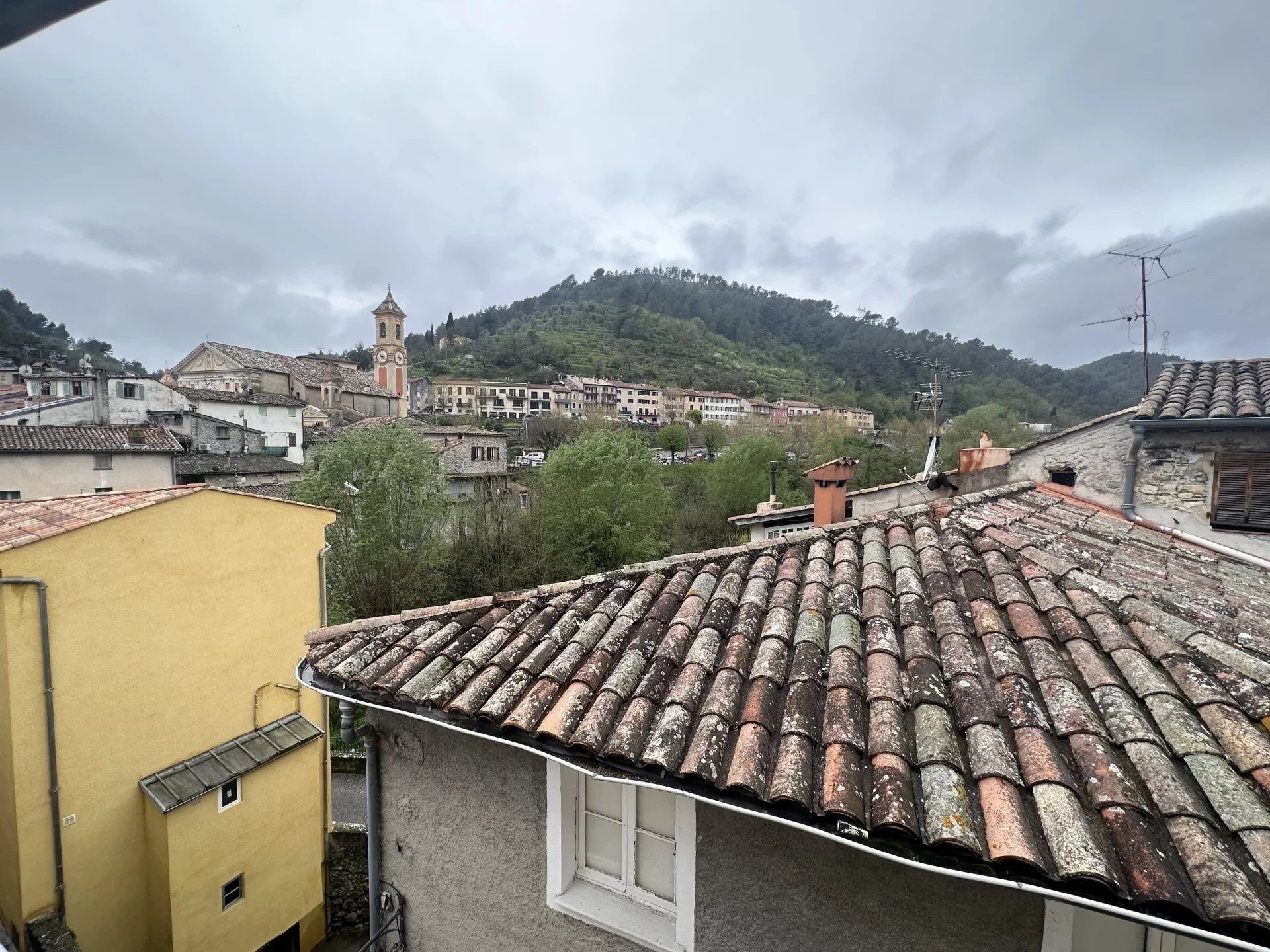 Condominio nel L'Escarène, Alpes-Maritimes 12817680