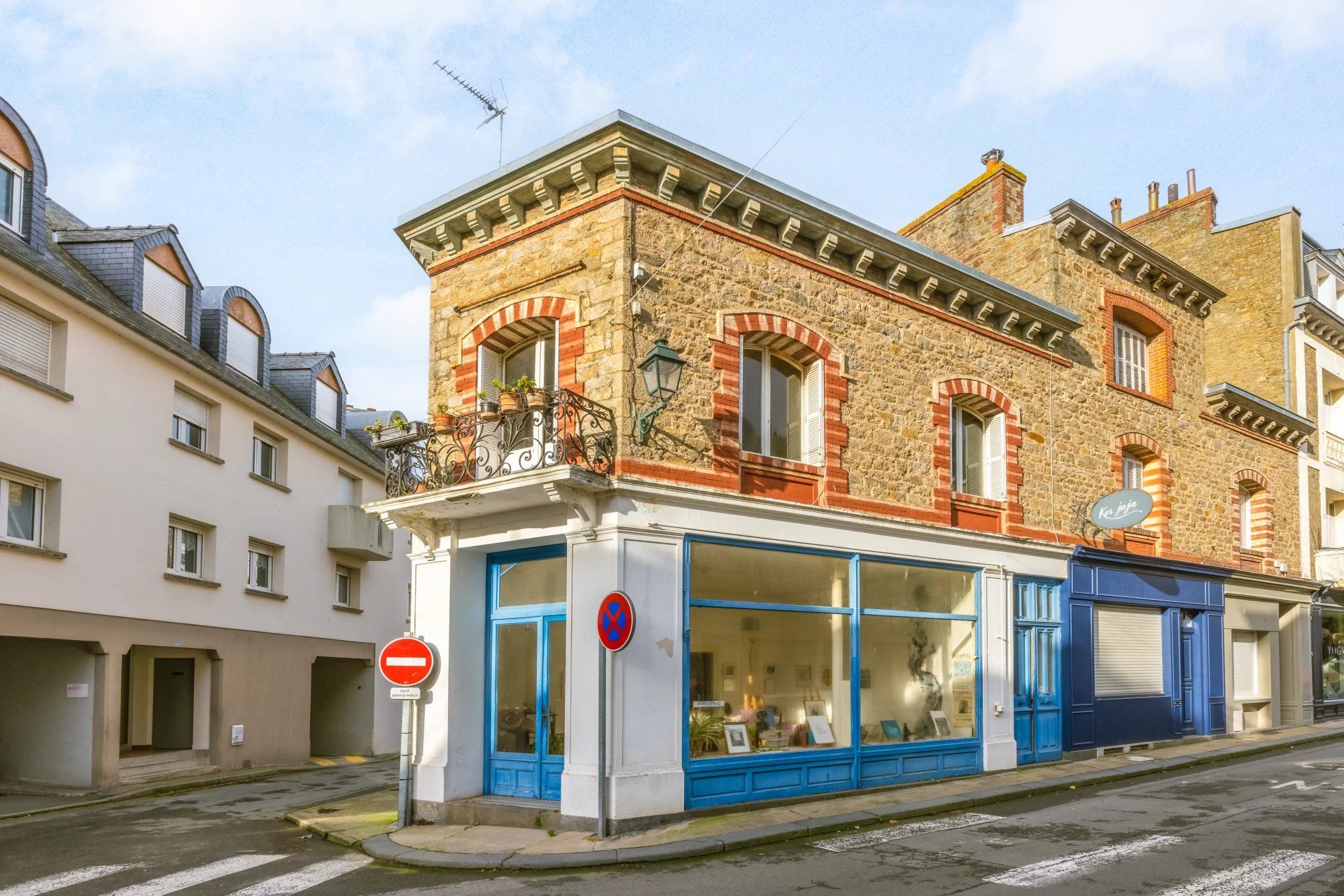 Plusieurs maisons dans Dinard, Bretagne 12817772