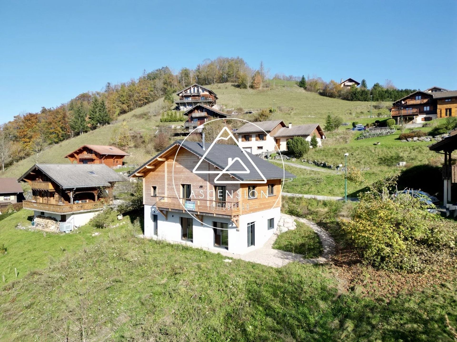 House in La Vernaz, Auvergne-Rhone-Alpes 12817779