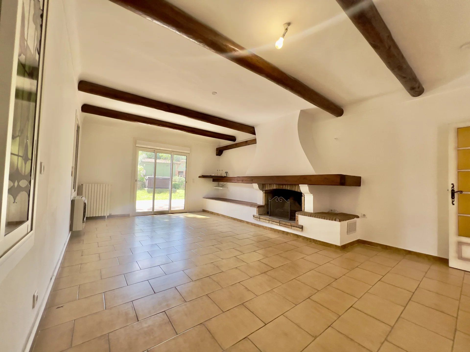 casa no Saint-Maximin-la-Sainte-Baume, Var 12817836