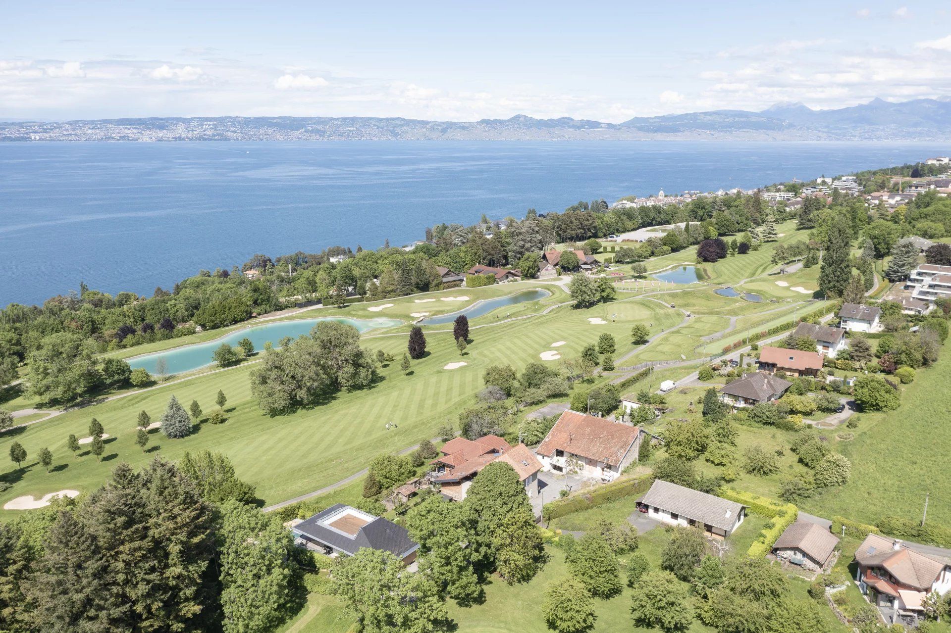 Huis in Évian-les-Bains, Haute-Savoie 12817861