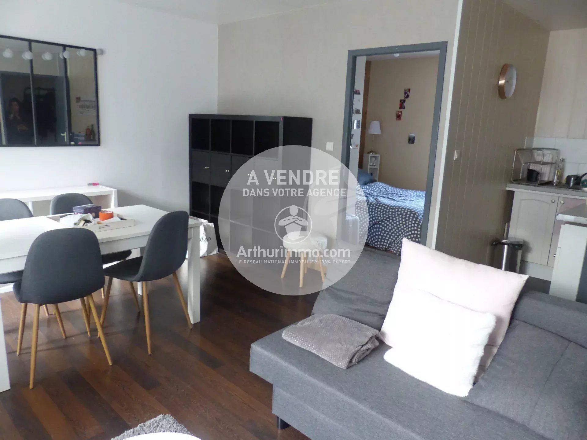 Condominium in Nantes, Pays de la Loire 12817910