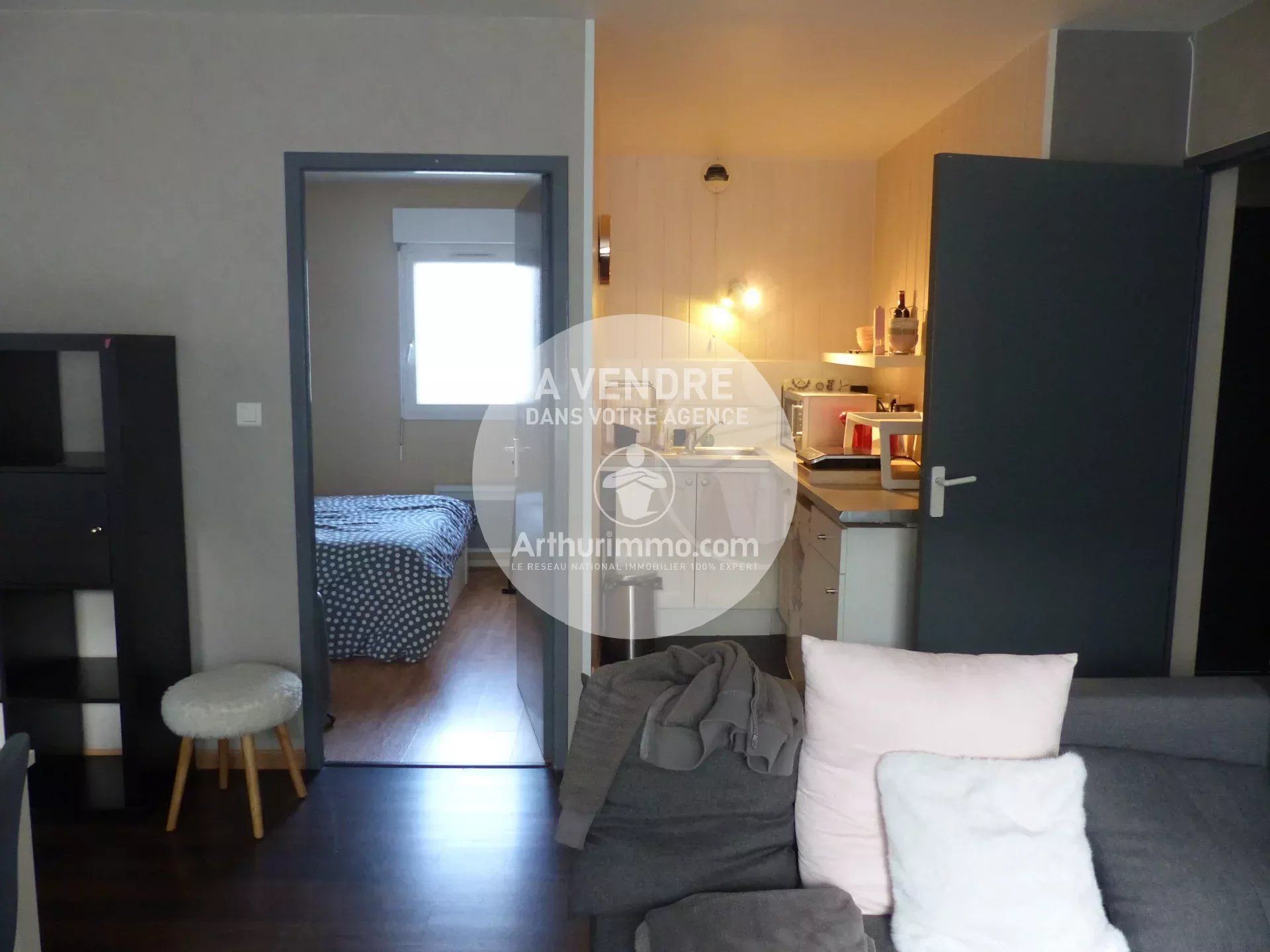 Condominium in Nantes, Pays de la Loire 12817910