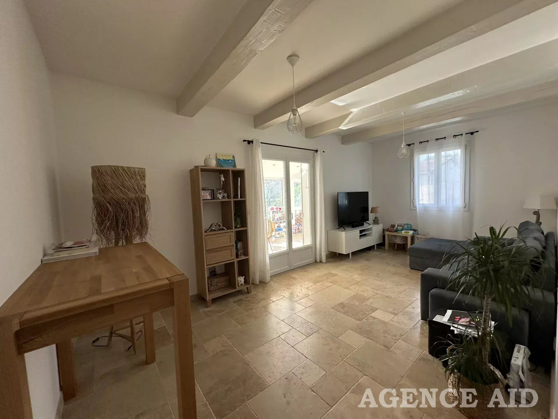 Huis in Cuges-les-Pins, Provence-Alpes-Côte d'Azur 12817923