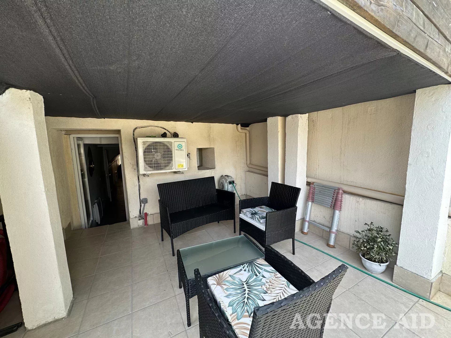 Condominium in Cuges-les-Pins, Provence-Alpes-Côte d'Azur 12817924