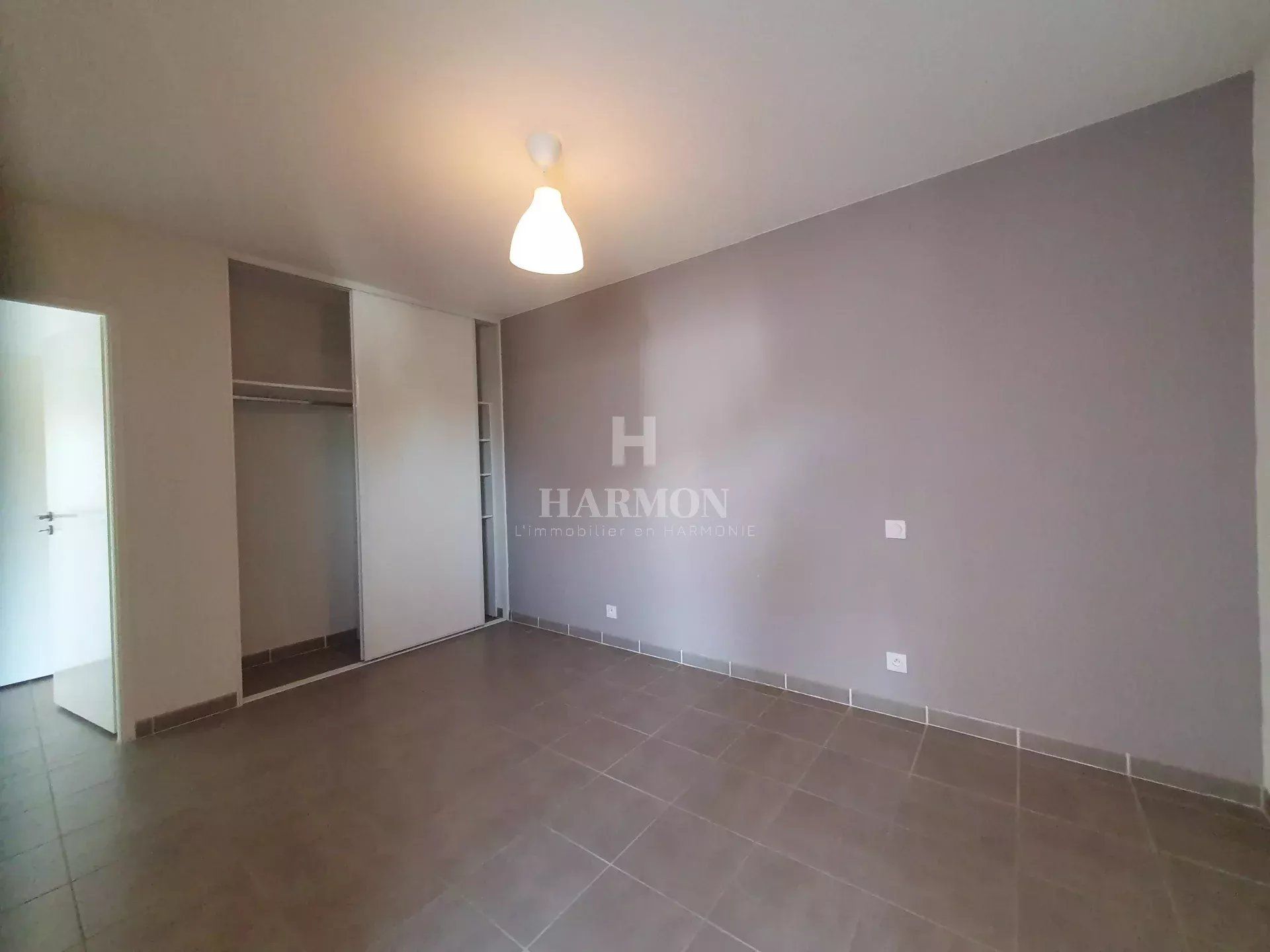 Condominio en Bayonne, Pyrénées-Atlantiques 12817957