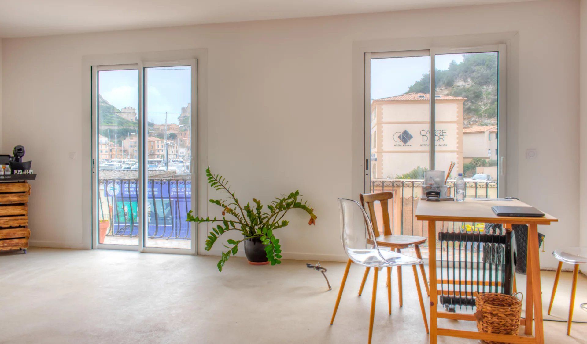 Condominium dans Bonifacio, Corsica 12818005