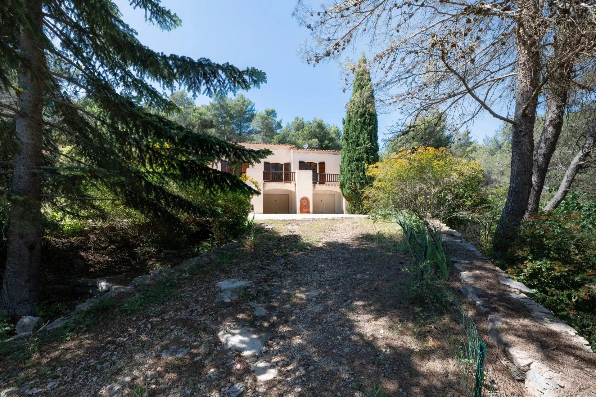 House in Rognes, Bouches-du-Rhône 12818008