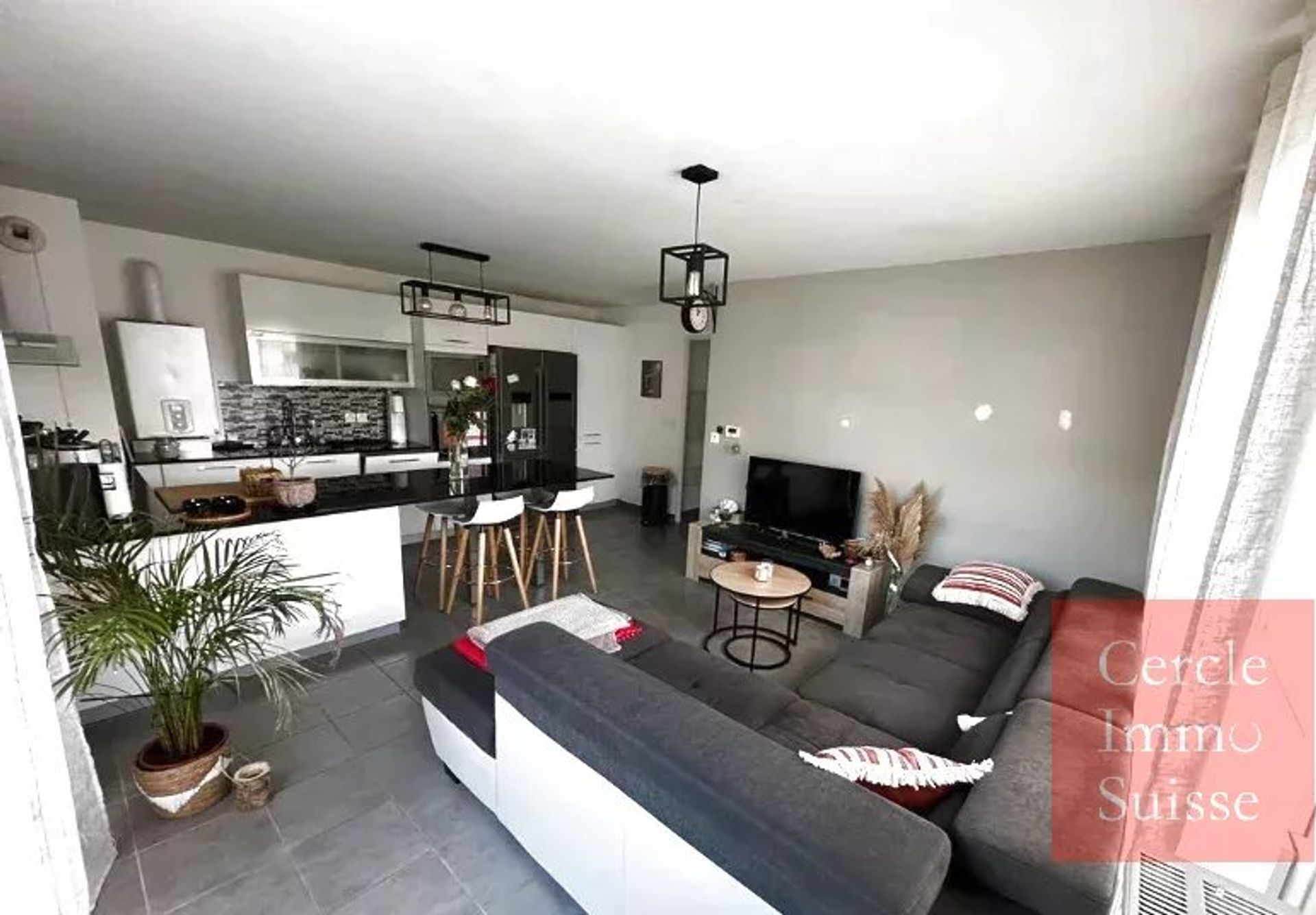 Condominium in Annemasse, Auvergne-Rhone-Alpes 12818022