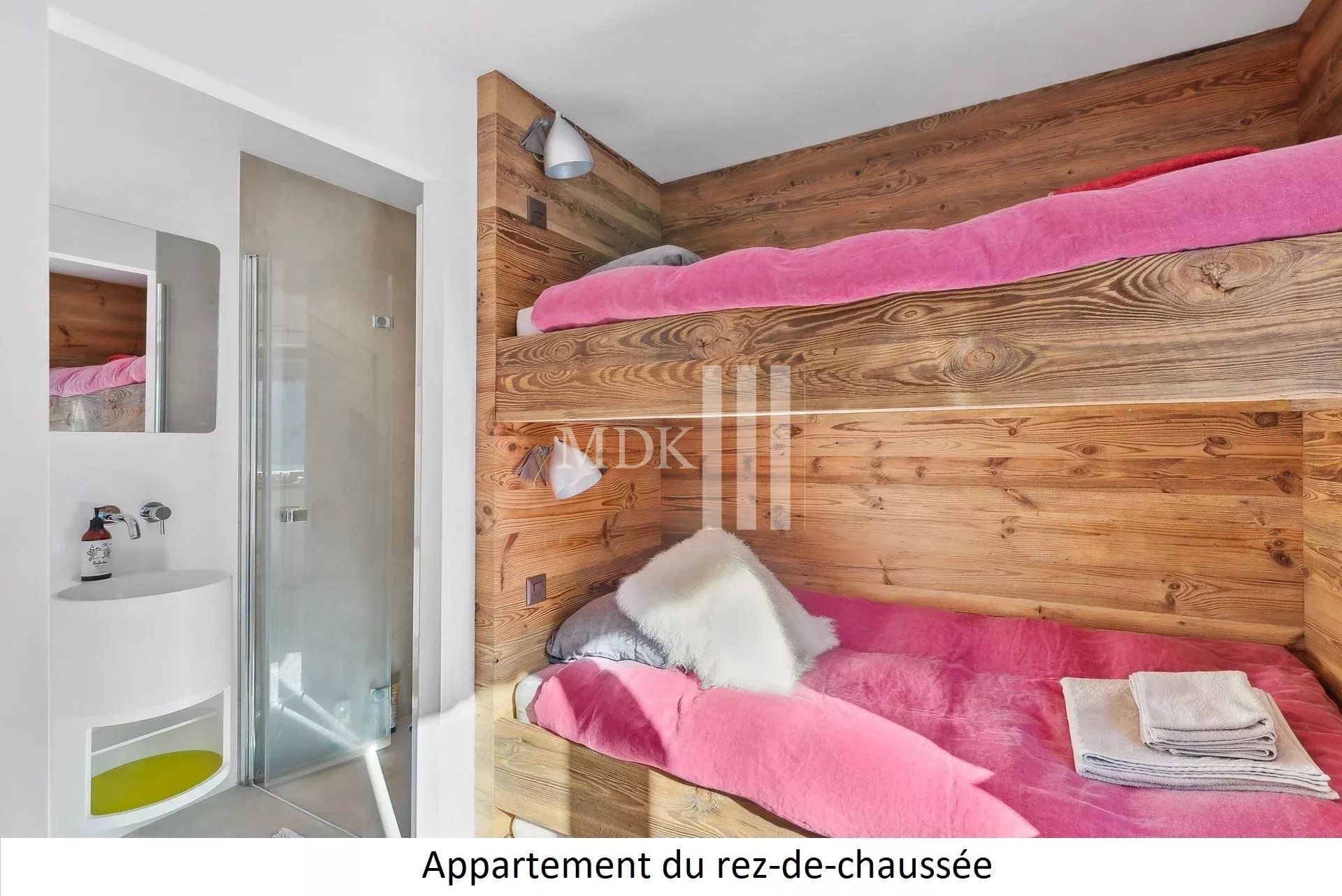 Hus i Champéry, District de Monthey 12818054