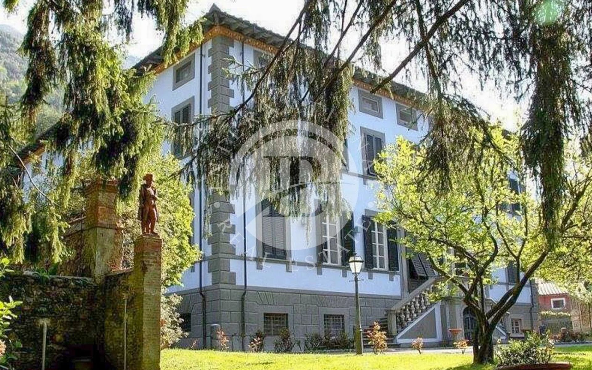 House in Camaiore, Lucca 12818224