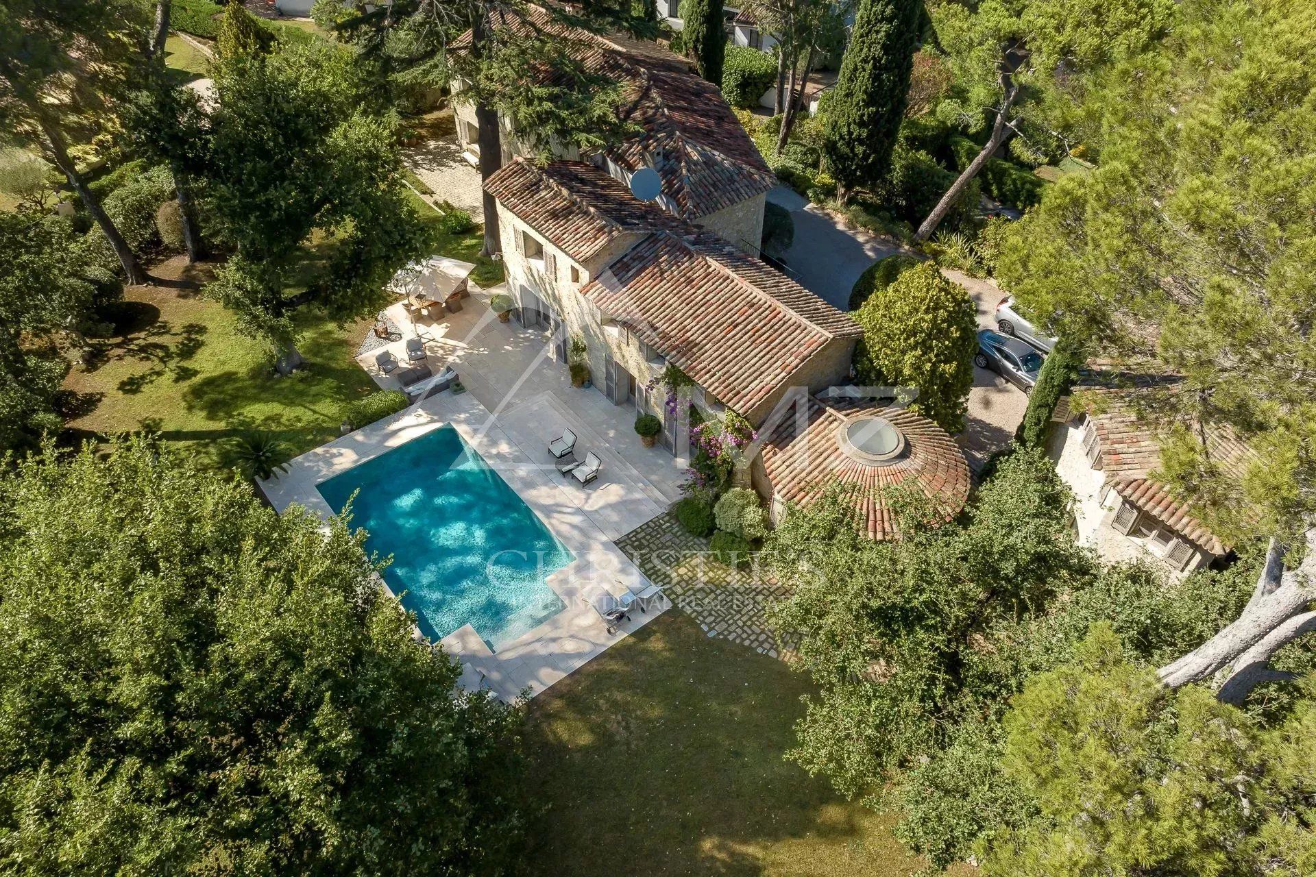 rumah dalam Mougins, Alpes-Maritimes 12819960