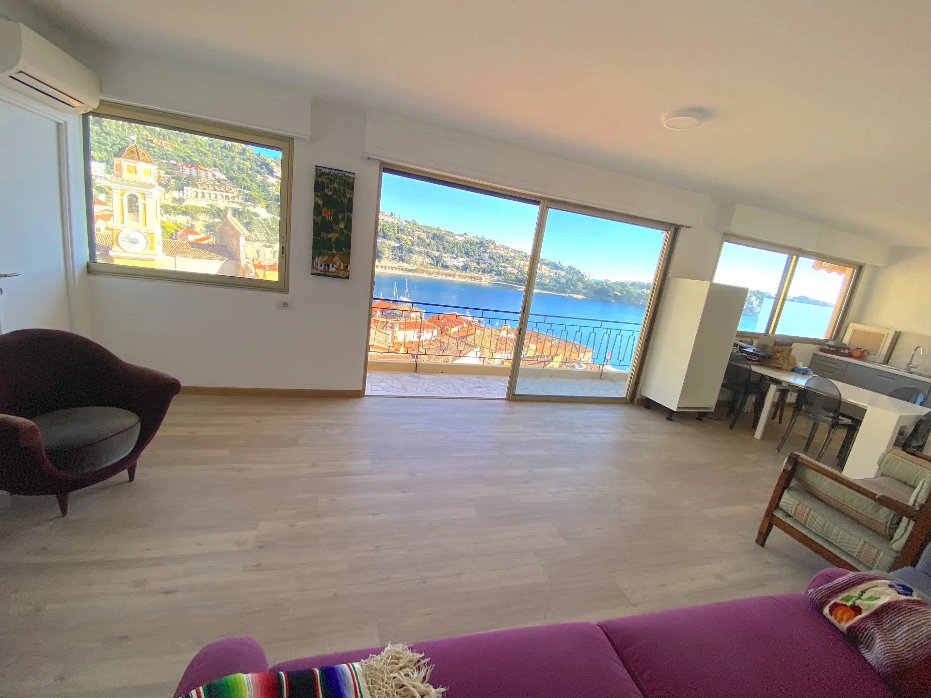 Condominium in Villefranche-sur-Mer, Alpes-Maritimes 12820076