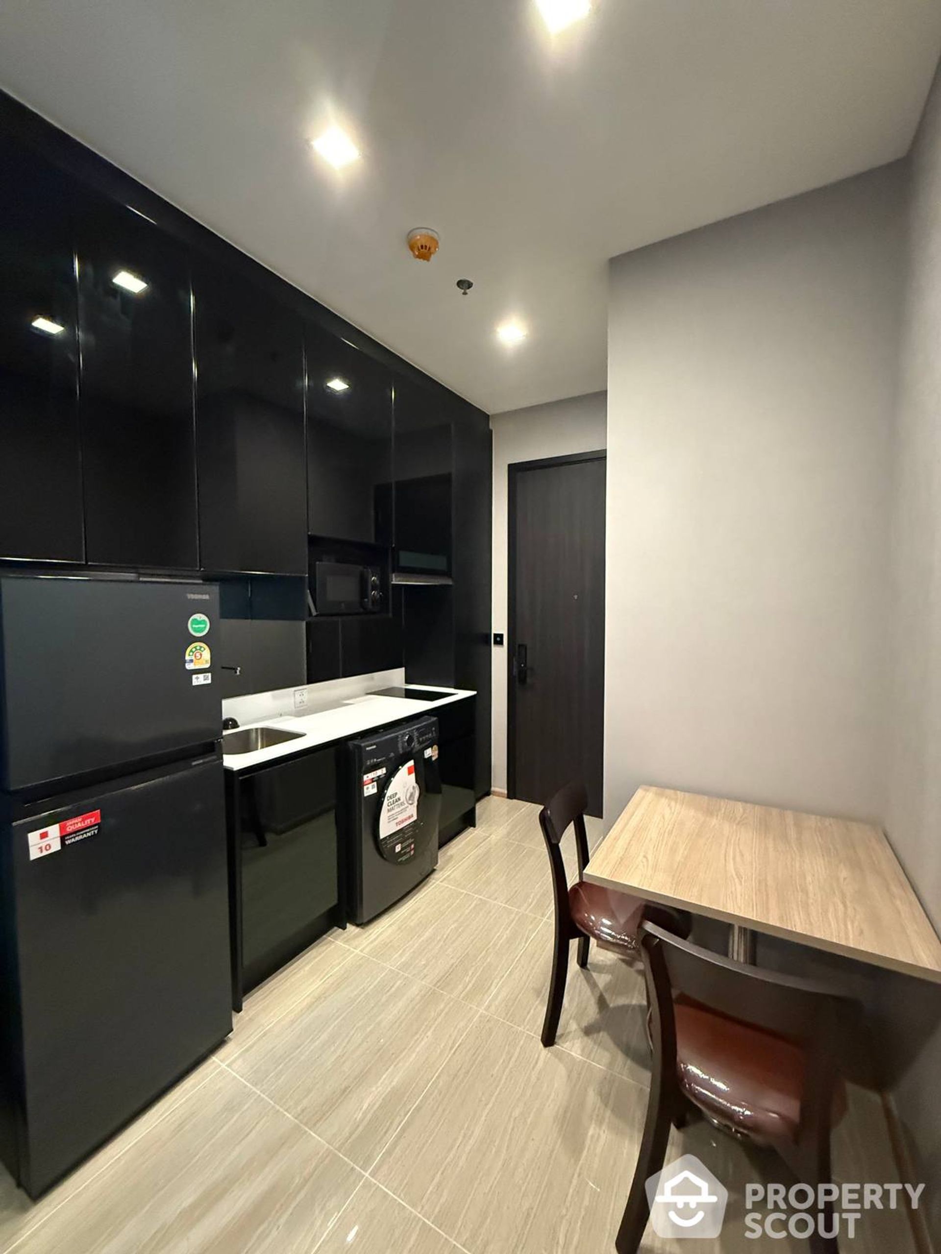 Condominium in , Krung Thep Maha Nakhon 12820455