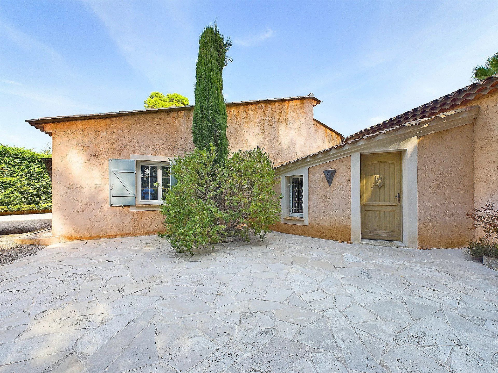 casa no Roquefort-les-Pins, Alpes-Maritimes 12822696