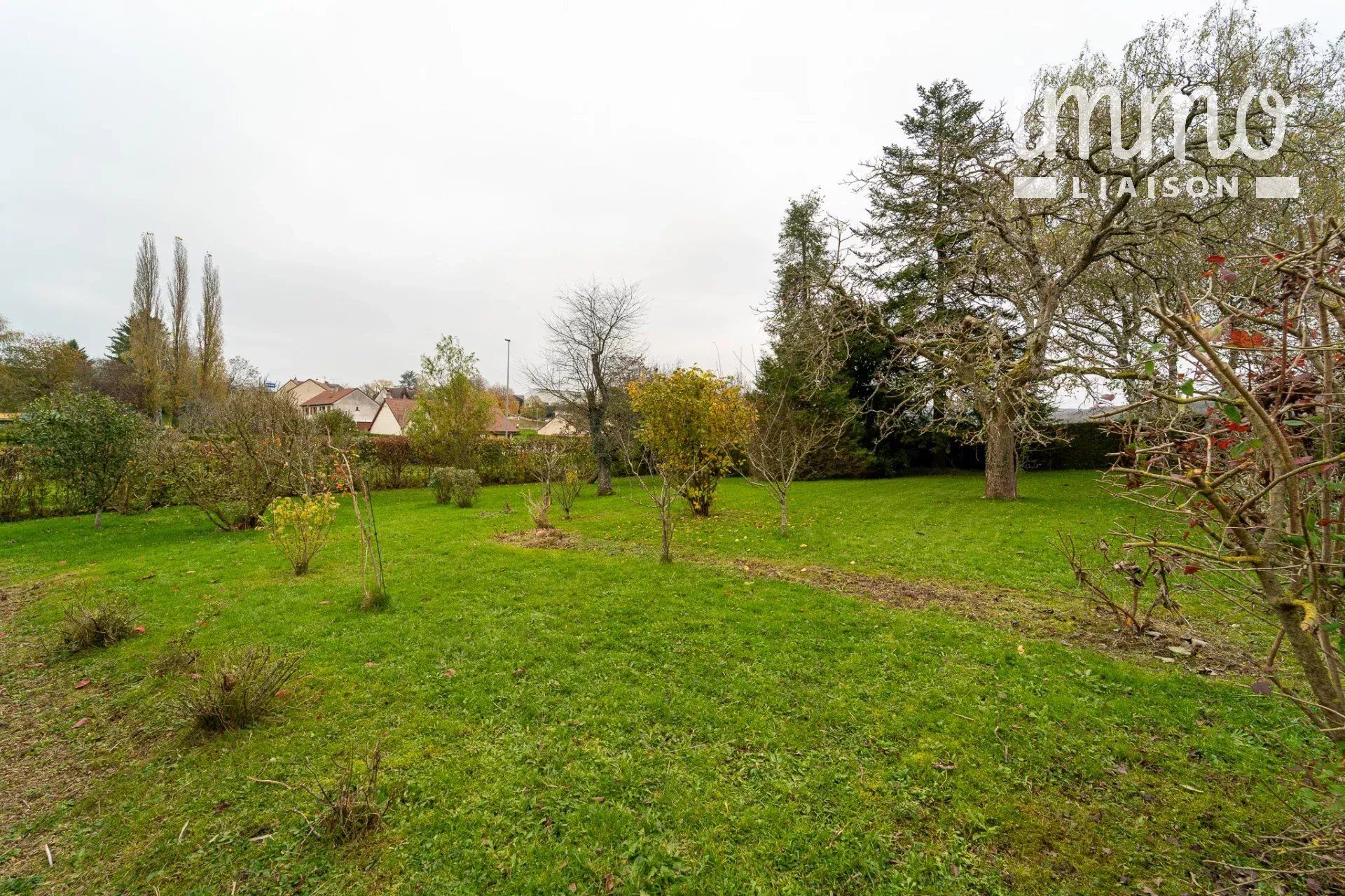 casa no Saint-Benin-d'Azy, Nièvre 12822854