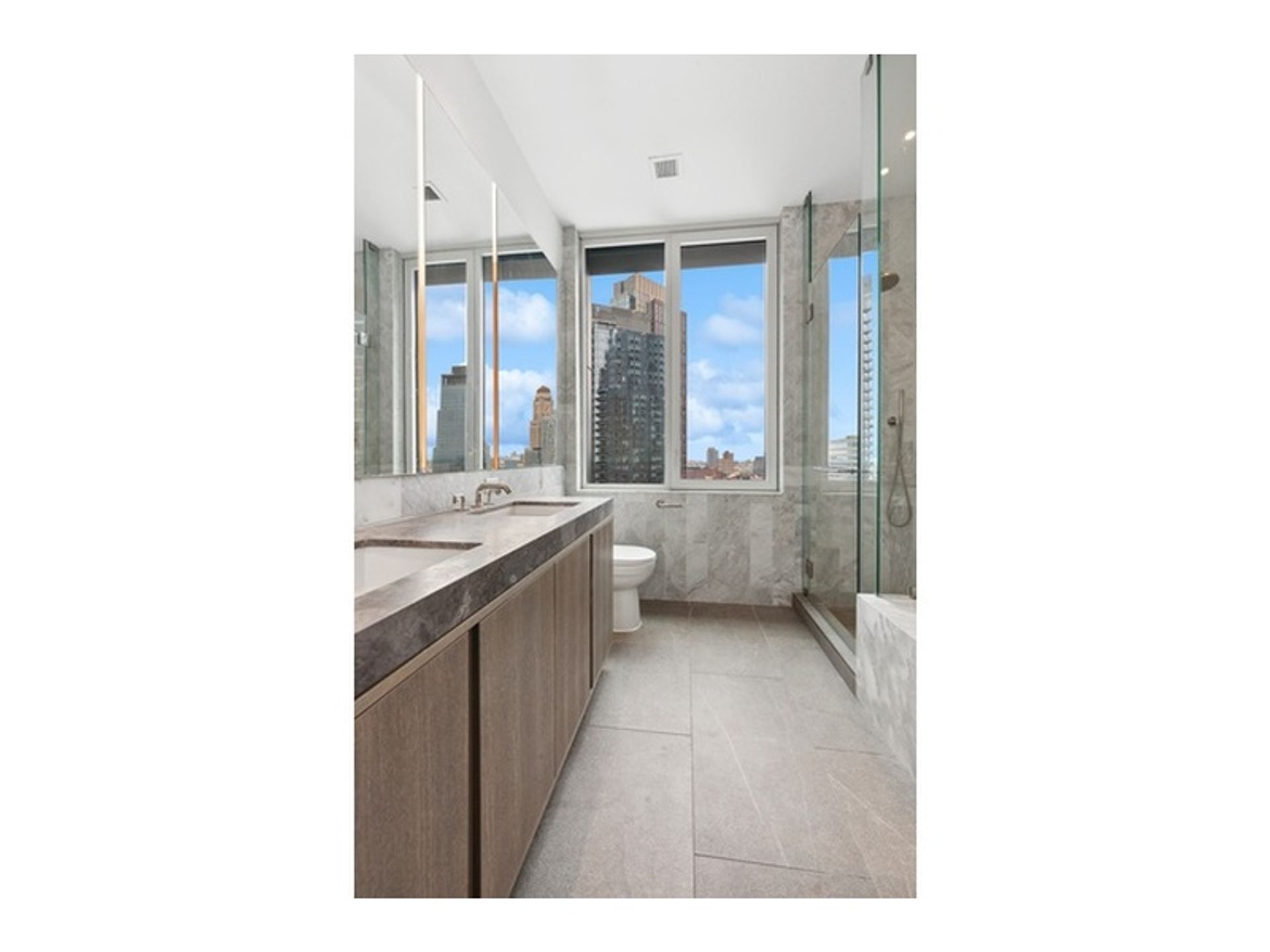 Residential in , New York 12822879