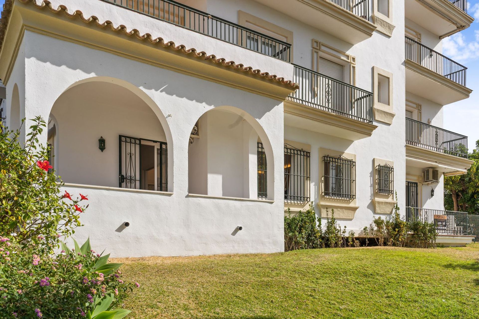 Condominium in Marbella, Andalucía 12823011