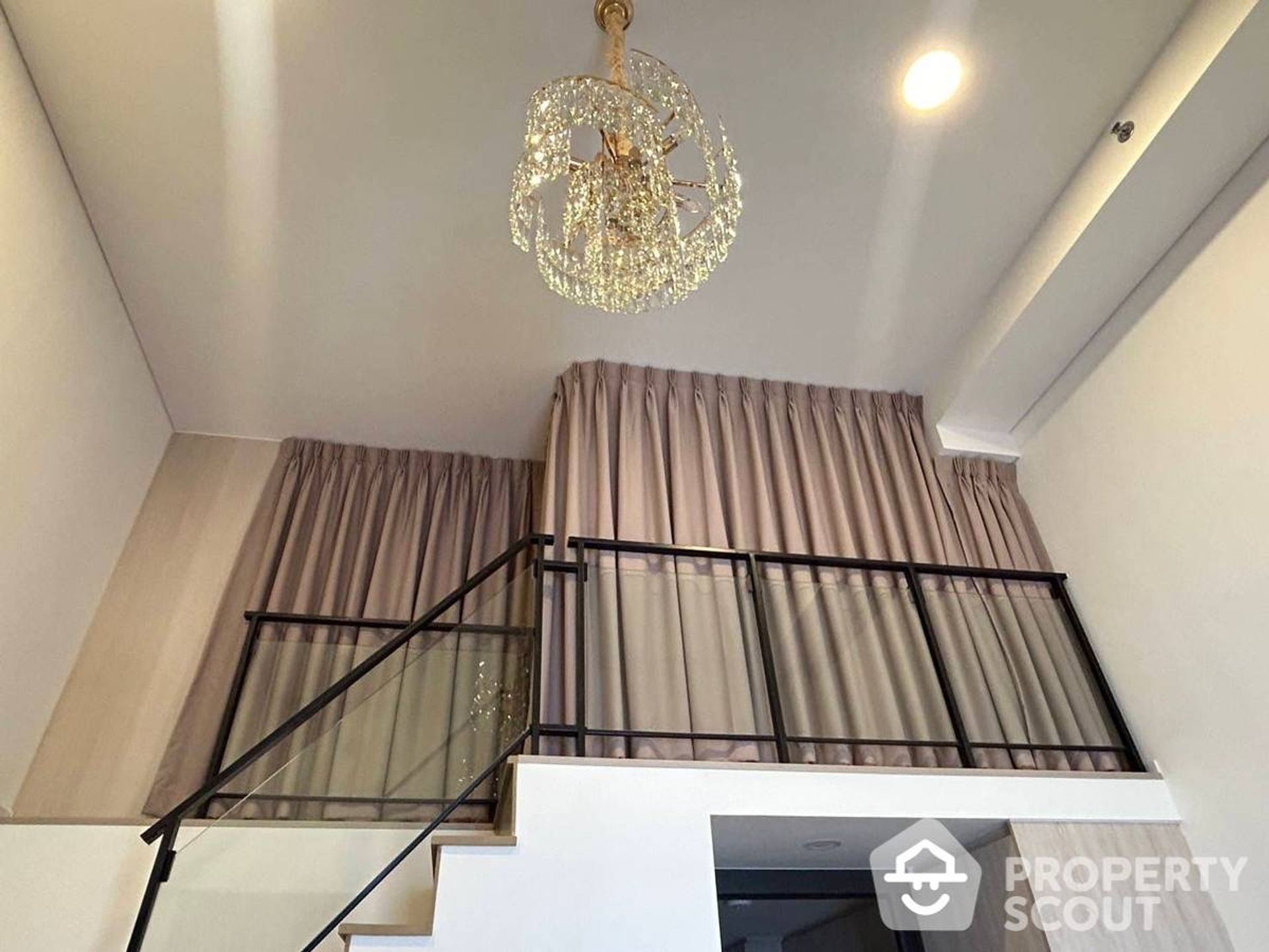 Condominio nel Ban Na canzone, Krung Thep Maha Nakhon 12823290